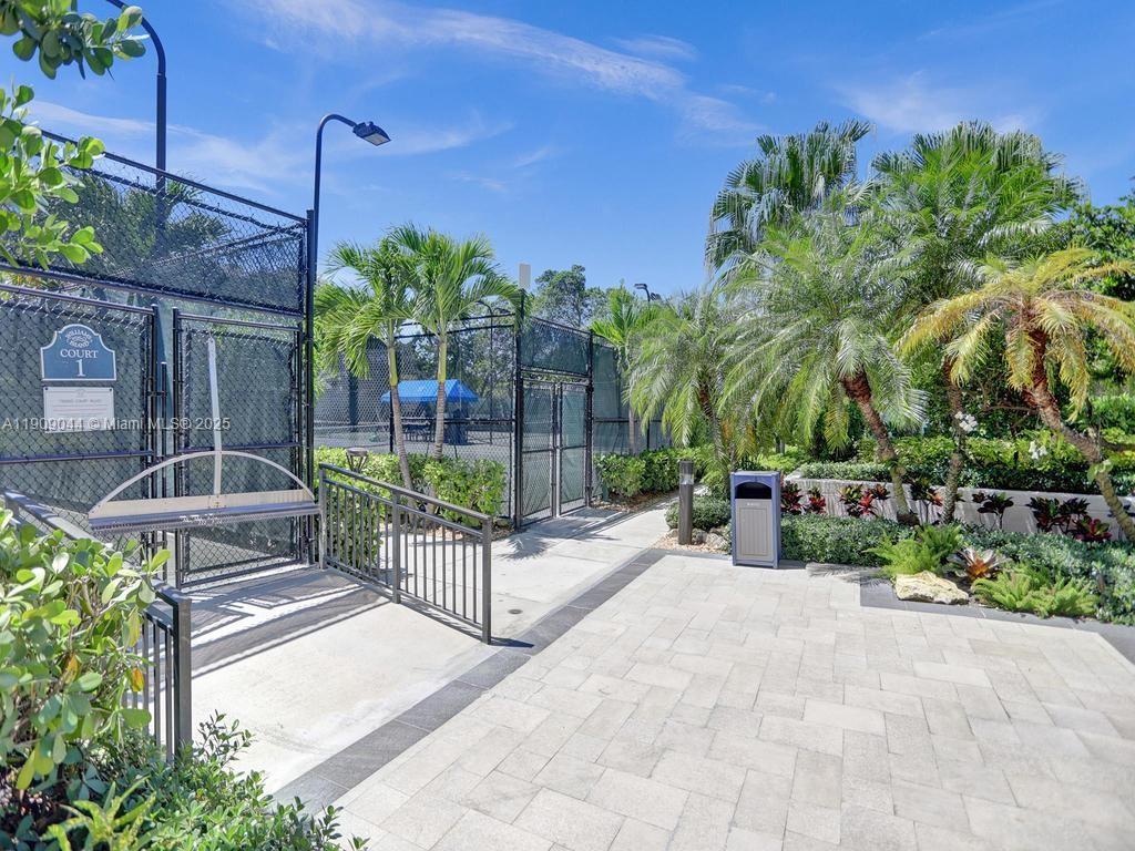 Aventura, Florida, 33160, United States, 2 Bedrooms Bedrooms, ,2 BathroomsBathrooms,Residential,For Sale,1989230