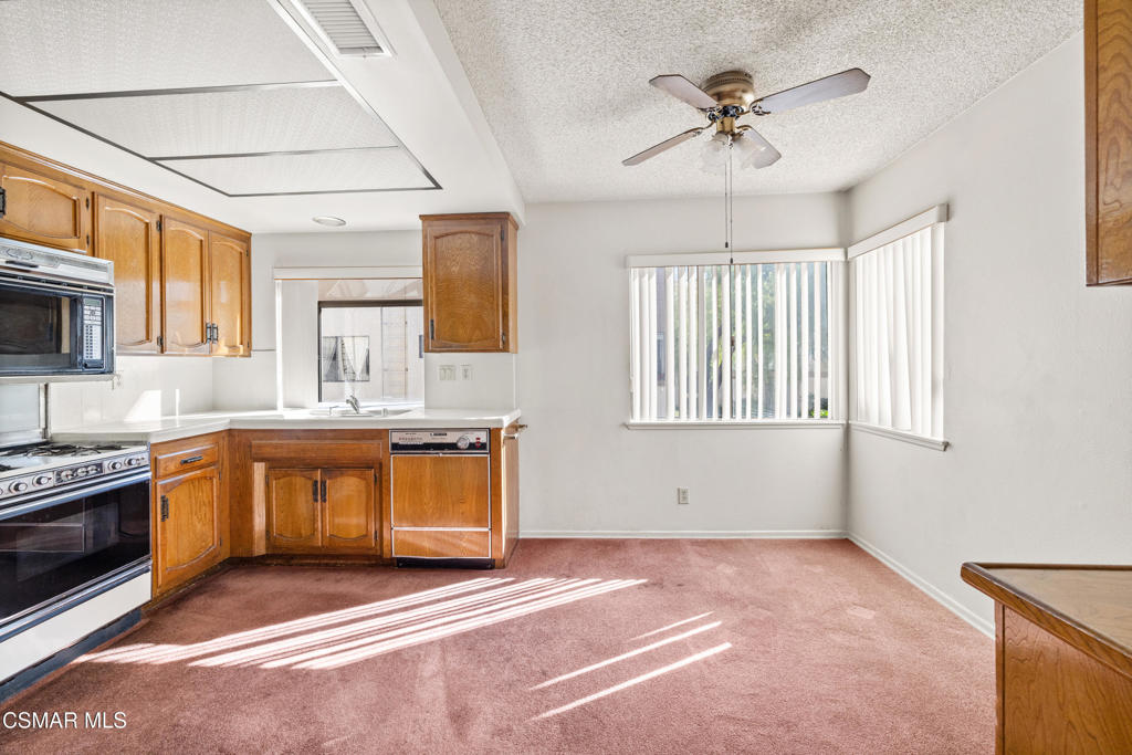 Calabasas, California, 91302, United States, 3 Bedrooms Bedrooms, ,3 BathroomsBathrooms,Residential,For Sale,1980922