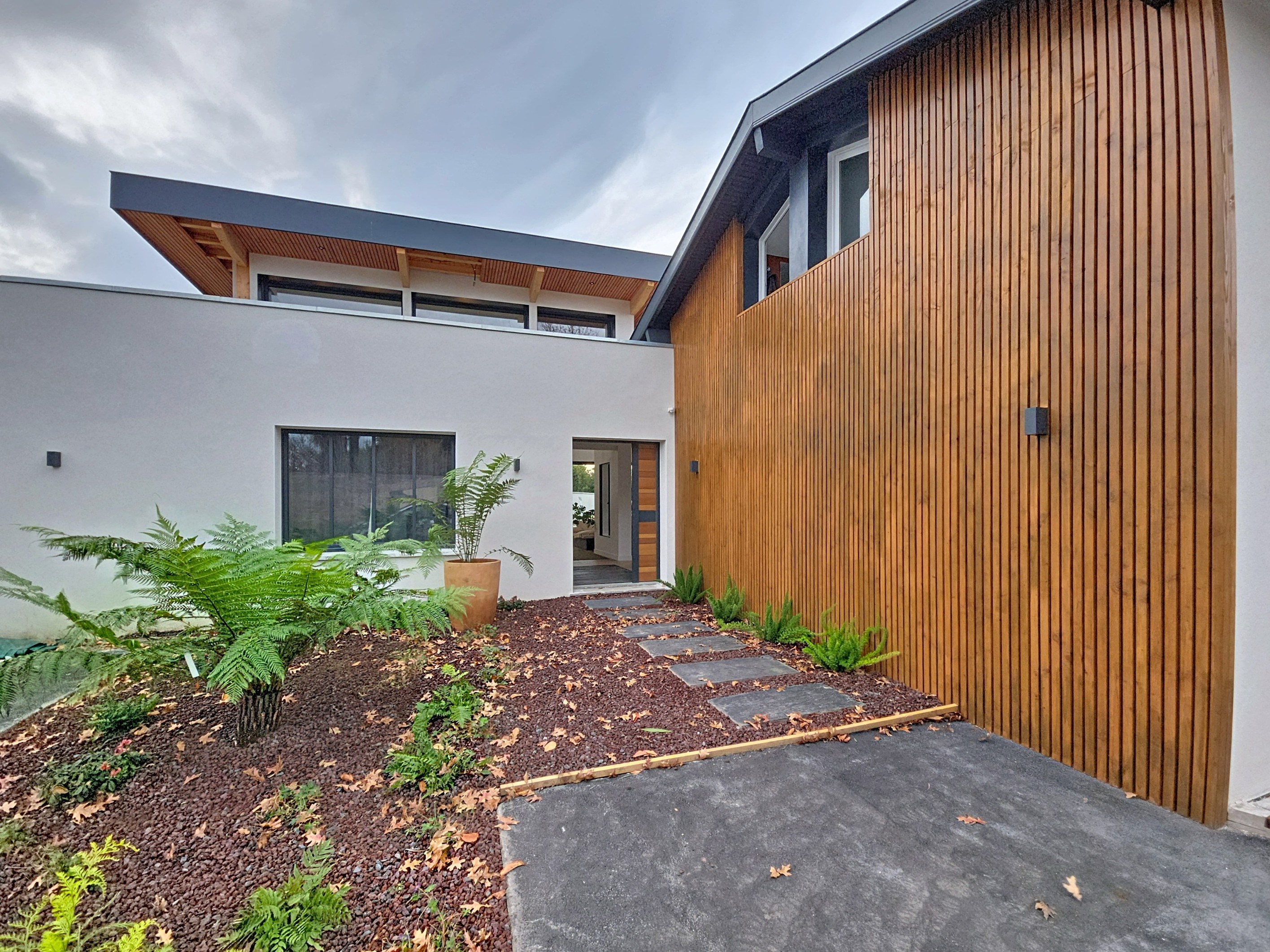  Sublime renovated contemporary house - 物件實景