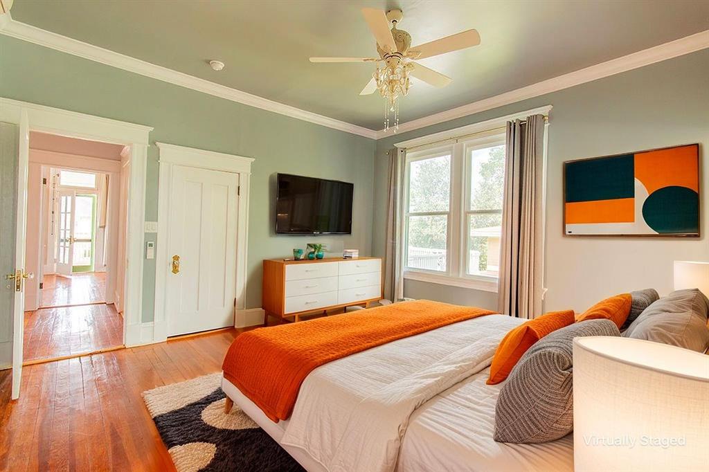 Waco, Texas, 76707, United States, 3 Bedrooms Bedrooms, ,4 BathroomsBathrooms,Residential,For Sale,1897293