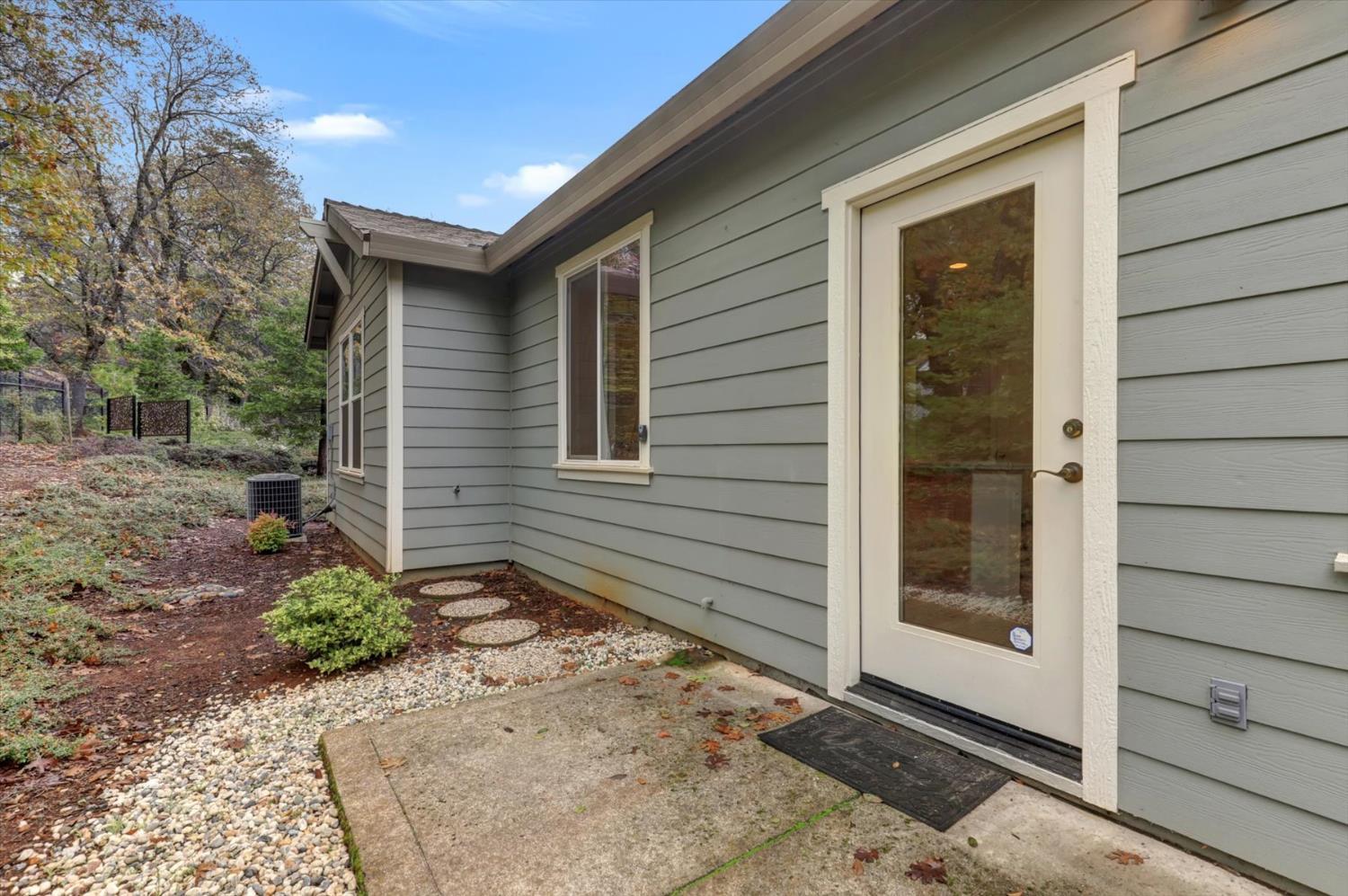 Grass Valley, California, 95945, United States, 2 Bedrooms Bedrooms, ,2 BathroomsBathrooms,Residential,For Sale,2010026