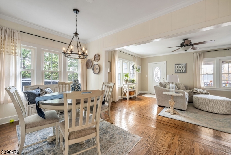 West Milford Twp., New Jersey, 07421, United States, 4 Bedrooms Bedrooms, ,3 BathroomsBathrooms,Residential,For Sale,1992089