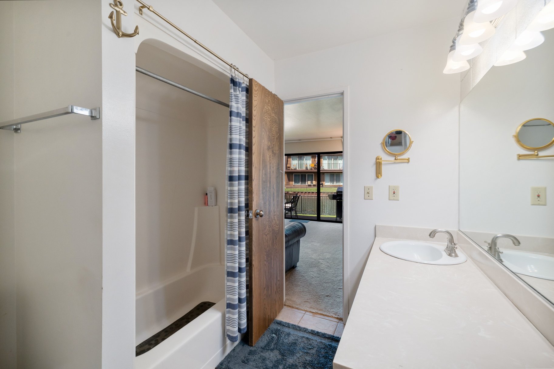  Tahoe Keys Waterfront Townhome - 物件實景