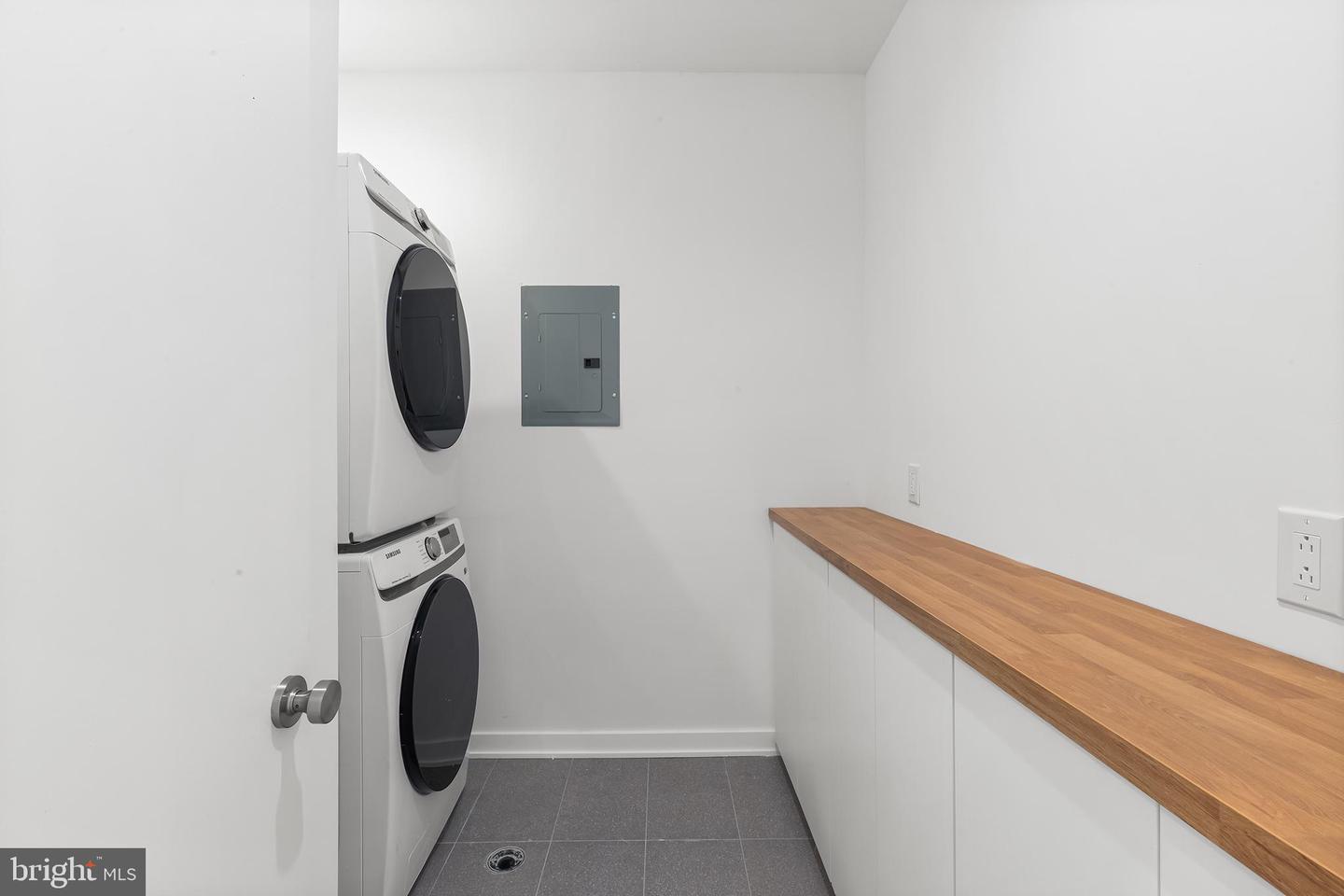 Philadelphia, Pennsylvania, 19128, United States, 4 Bedrooms Bedrooms, ,4 BathroomsBathrooms,Residential,For Sale,1898487