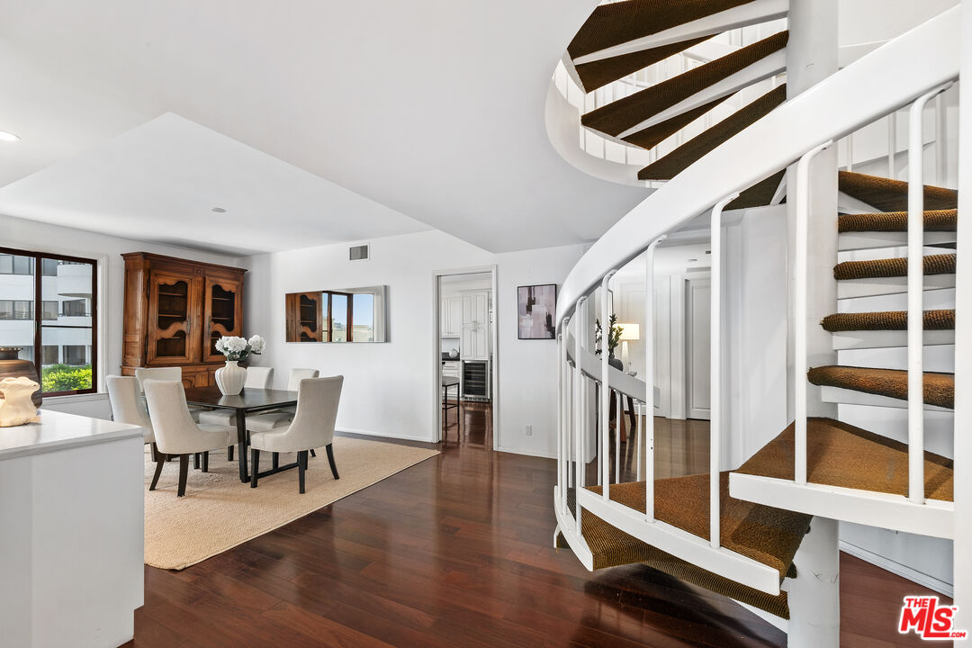 Los Angeles, California, 90024, United States, 2 Bedrooms Bedrooms, ,2 BathroomsBathrooms,Residential,For Sale,1917928