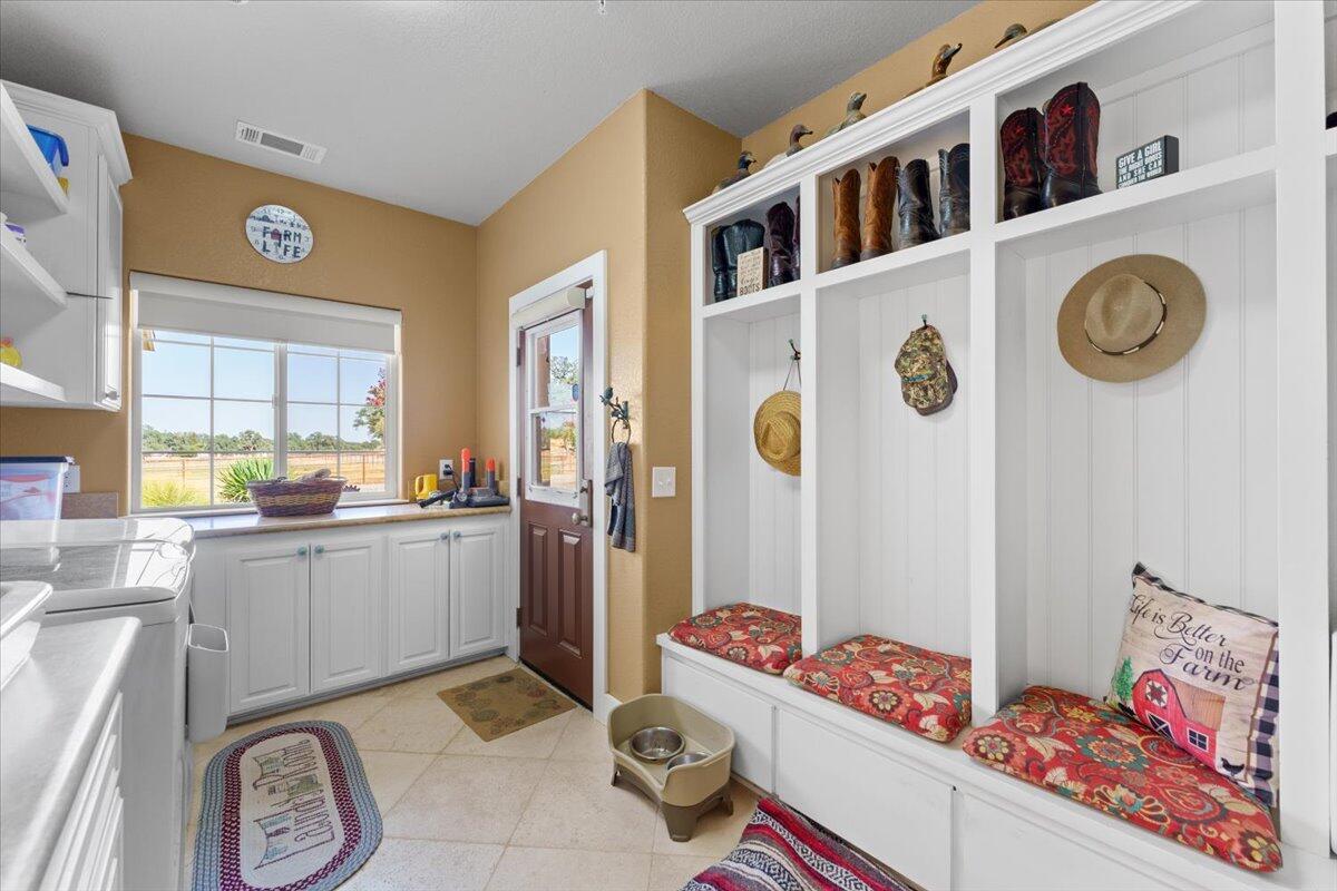 Red Bluff, California, 96080, United States, 3 Bedrooms Bedrooms, ,2 BathroomsBathrooms,Residential,For Sale,1949814