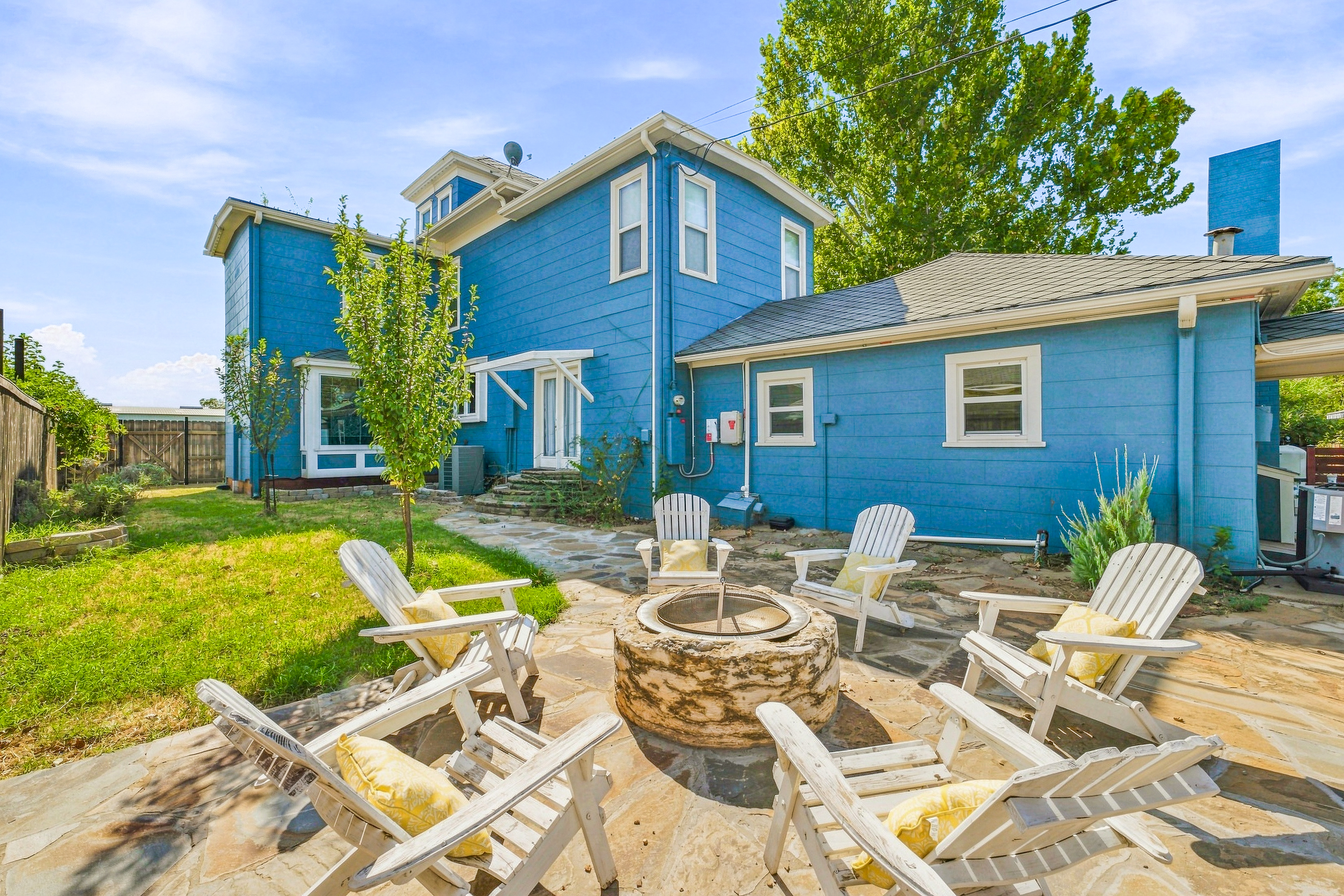  730 Virginia Street, Graham, TX, 76450 - 物件實景