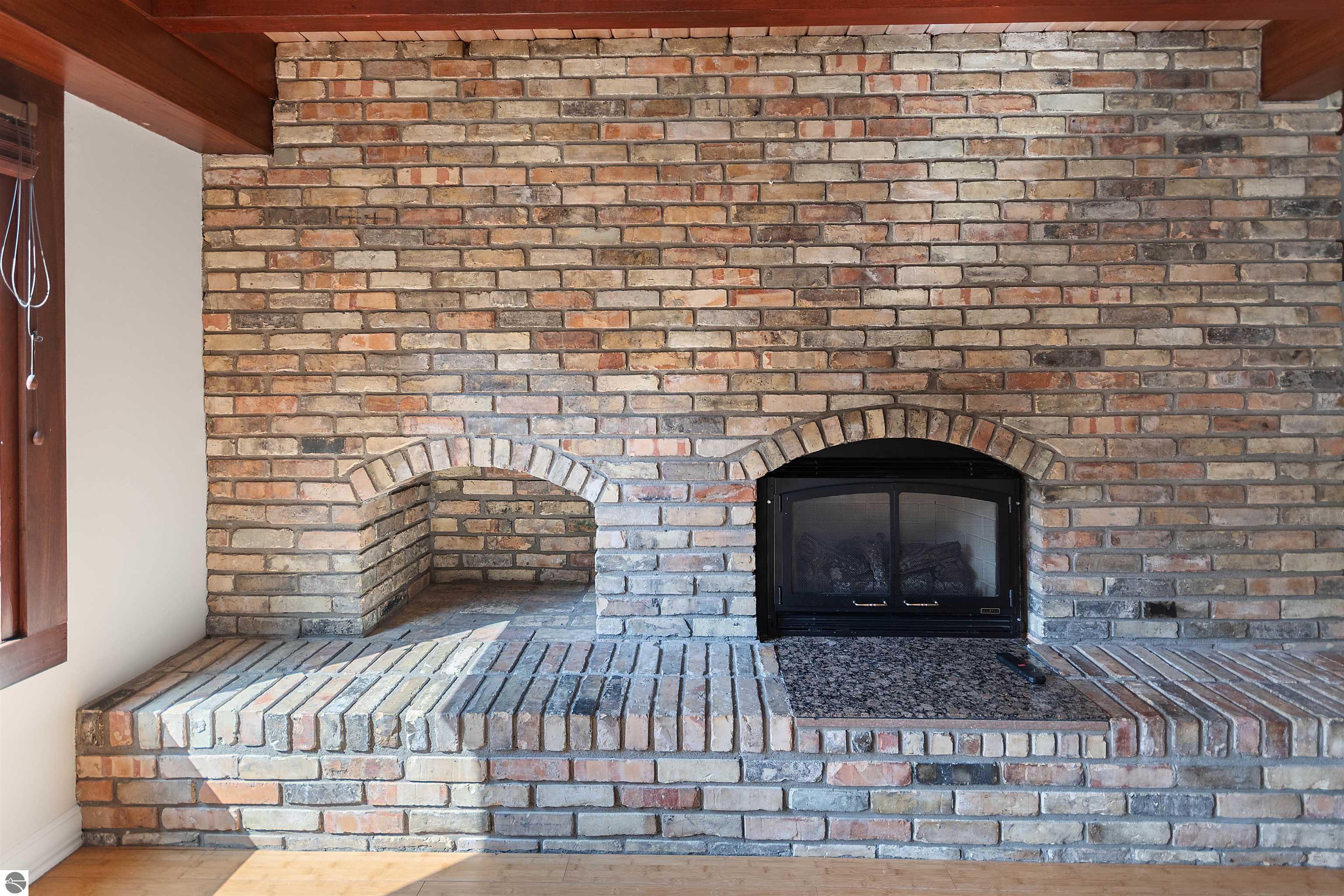 Traverse City, Michigan, 49686, United States, 4 Bedrooms Bedrooms, ,2 BathroomsBathrooms,Residential,For Sale,1908664