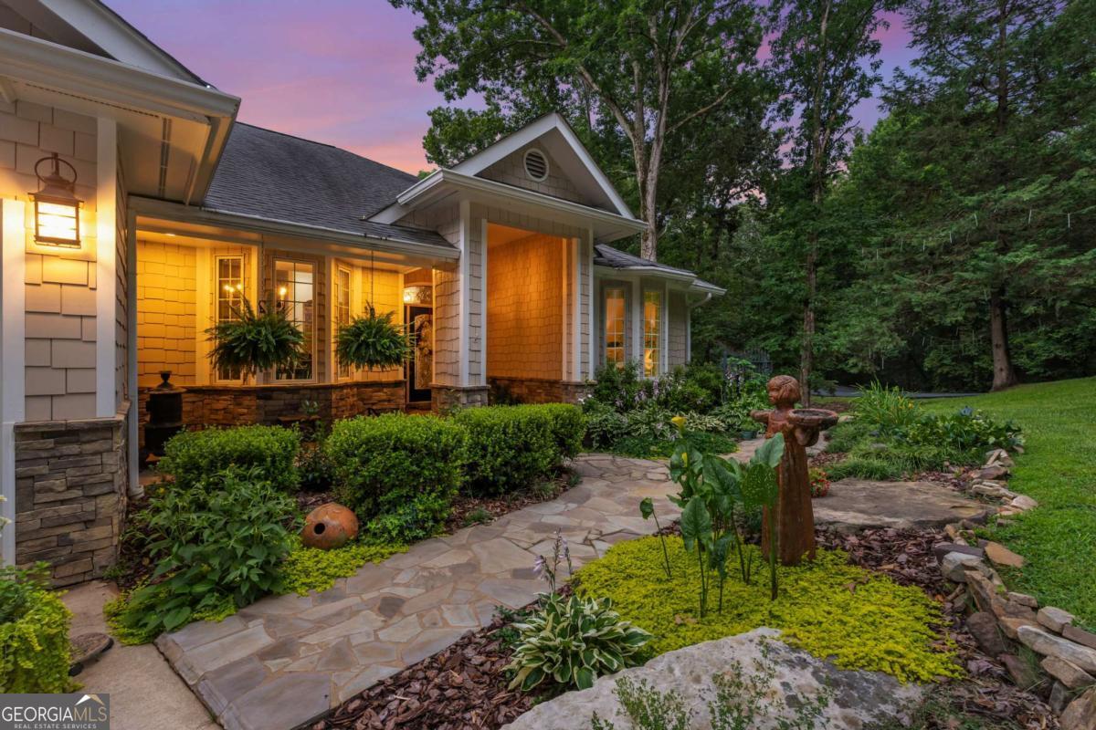 Dawsonville, Georgia, 30534, United States, 4 Bedrooms Bedrooms, ,4 BathroomsBathrooms,Residential,For Sale,1989669