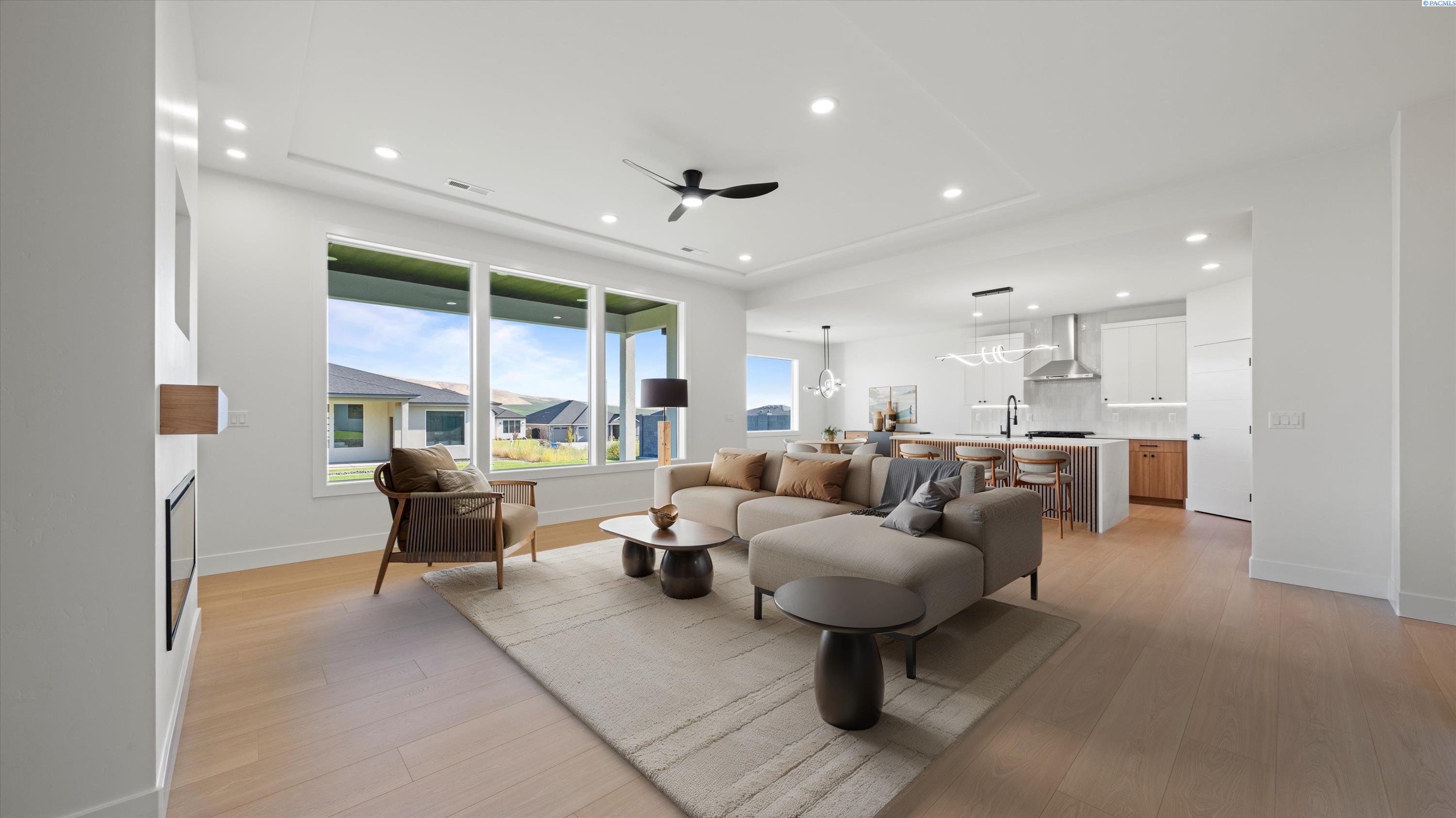 Richland, Washington, 99352, United States, 3 Bedrooms Bedrooms, ,2 BathroomsBathrooms,Residential,For Sale,2000656