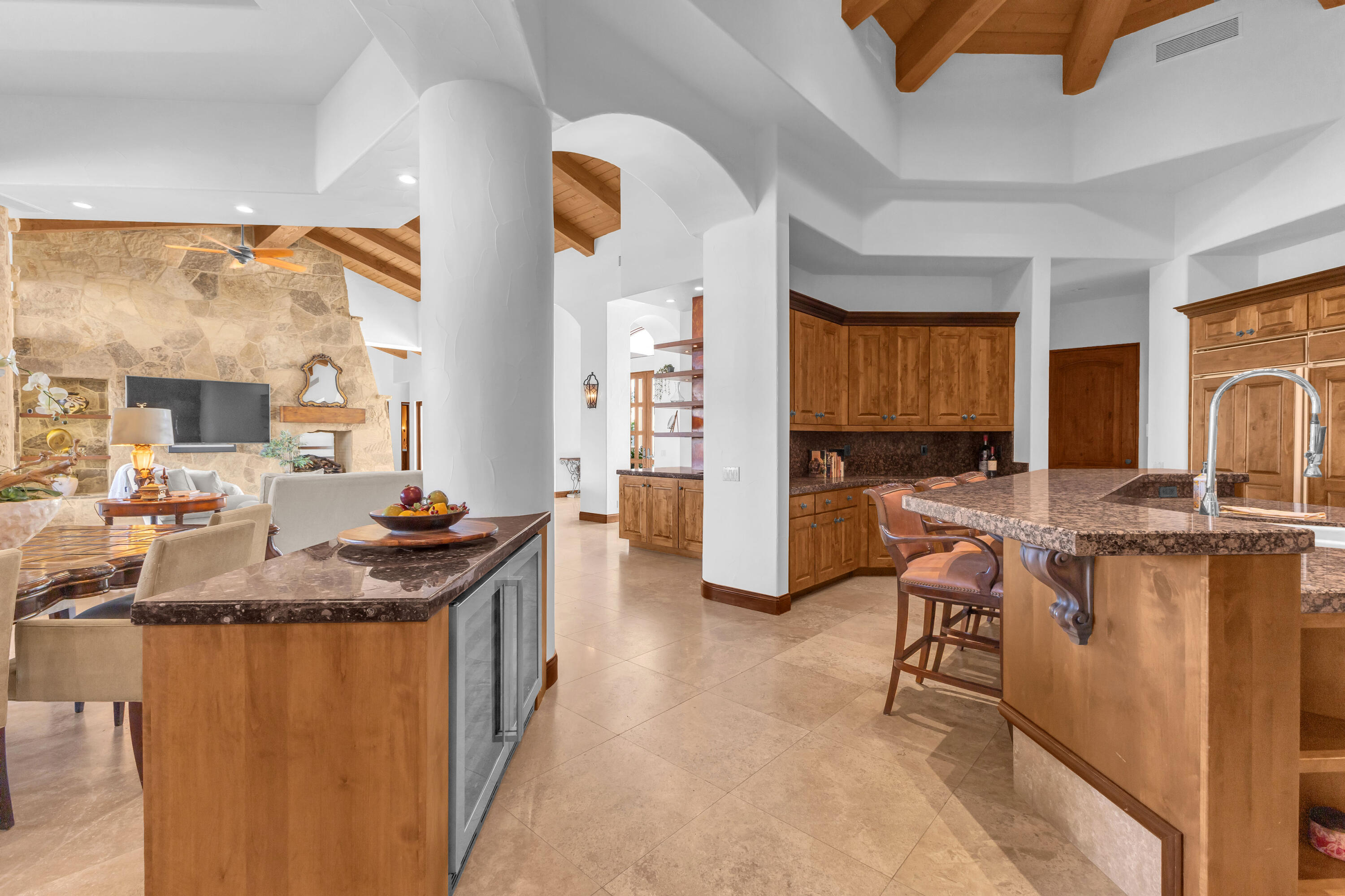 Indio, California, 92203, United States, 5 Bedrooms Bedrooms, ,4 BathroomsBathrooms,Residential,For Sale,1992835