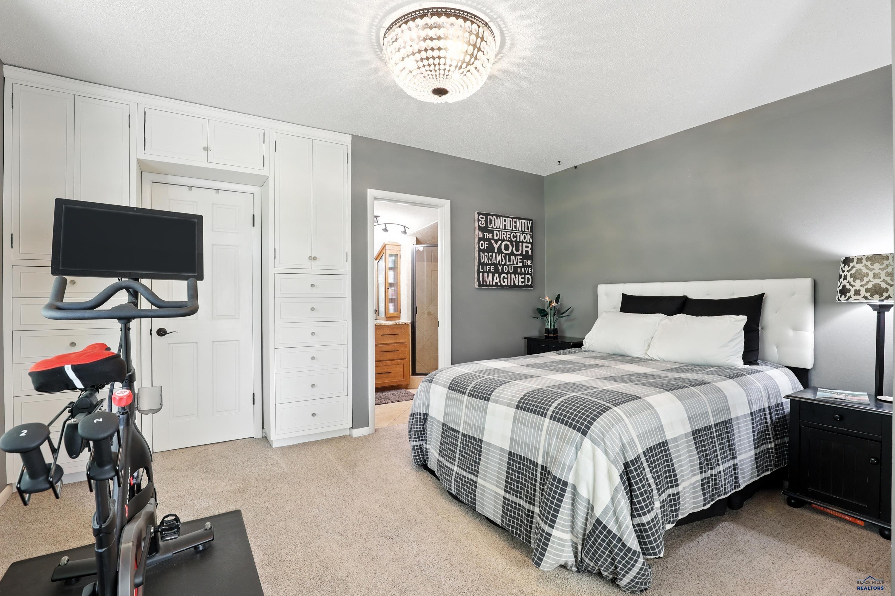 Rapid City, South Dakota, 57702, United States, 4 Bedrooms Bedrooms, ,3 BathroomsBathrooms,Residential,For Sale,1942179