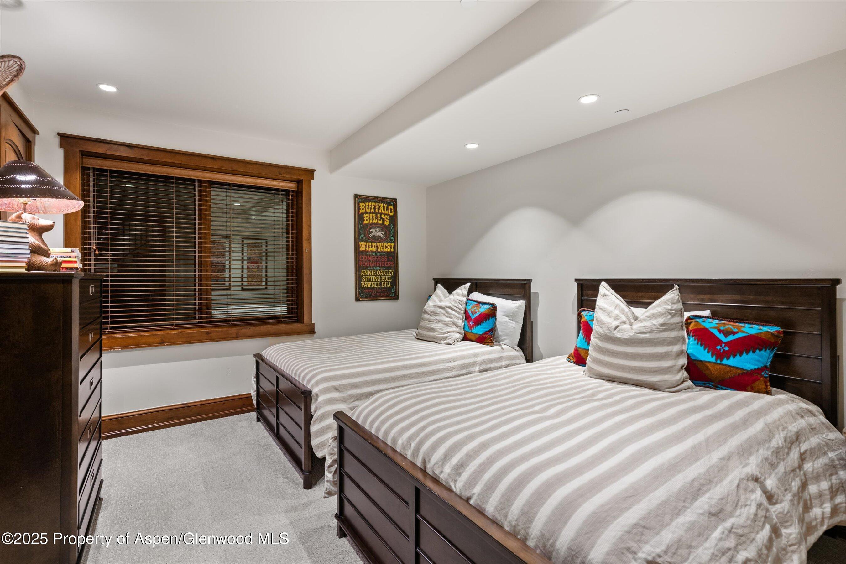 Aspen, Colorado, 81611, United States, 5 Bedrooms Bedrooms, ,6 BathroomsBathrooms,Residential,For Sale,1794286