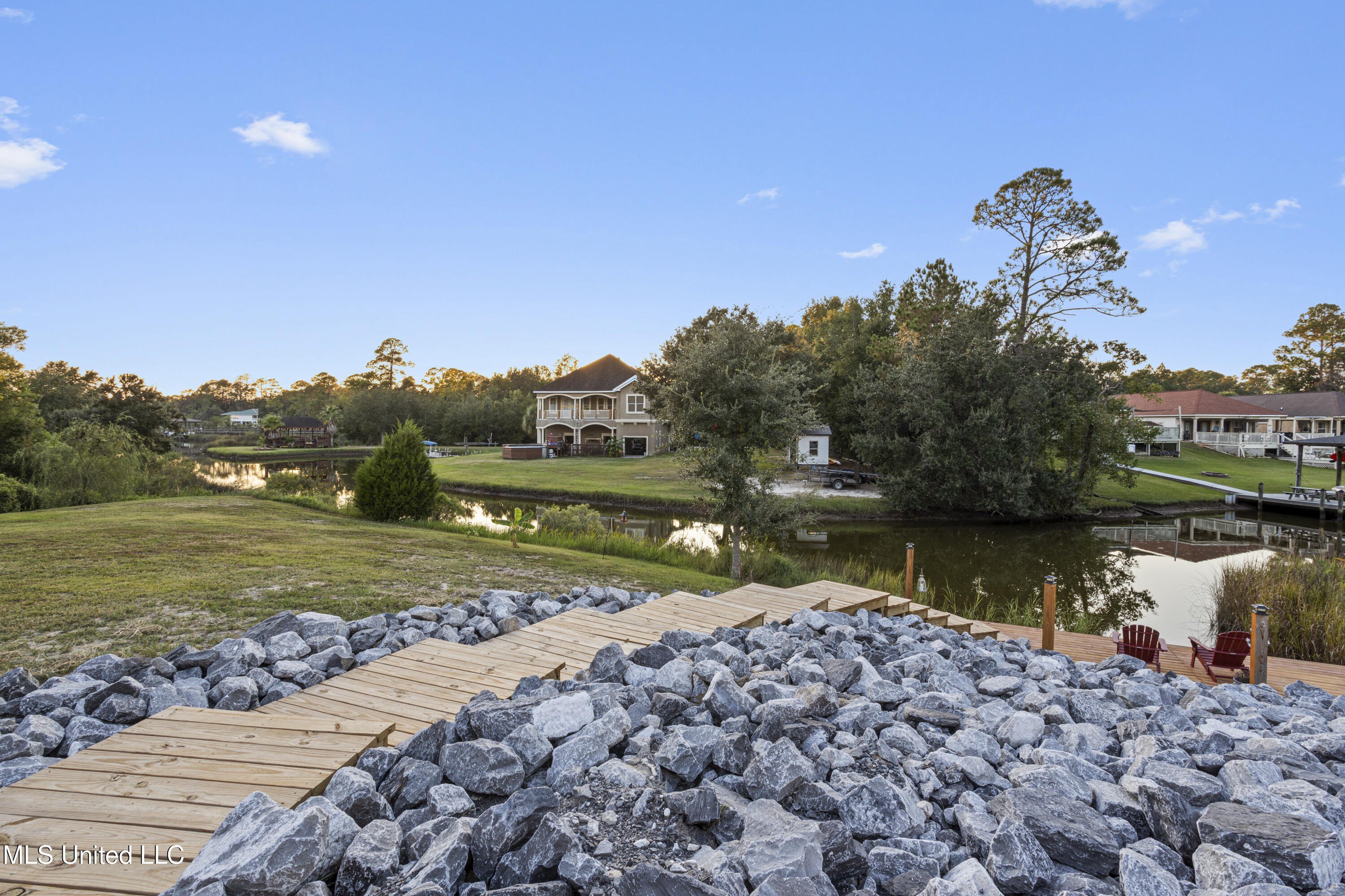 Biloxi, Mississippi, 39532, United States, 3 Bedrooms Bedrooms, ,2 BathroomsBathrooms,Residential,For Sale,1977192