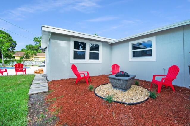 West Palm Beach, Florida, 33407, United States, 4 Bedrooms Bedrooms, ,2 BathroomsBathrooms,Residential,For Sale,1978414