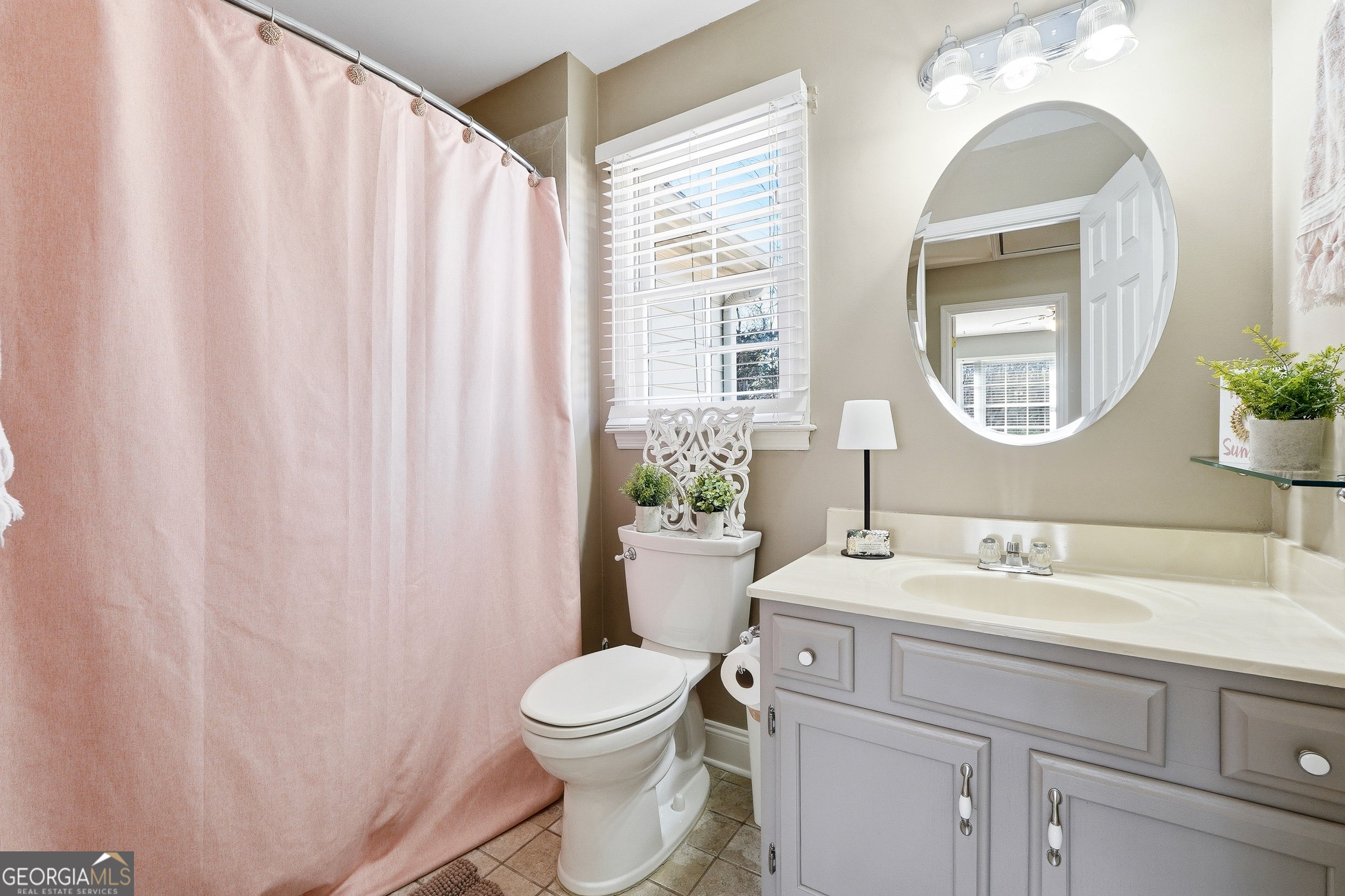 Abbeville, Georgia, 30066, United States, 5 Bedrooms Bedrooms, ,4 BathroomsBathrooms,Residential,For Sale,2014254