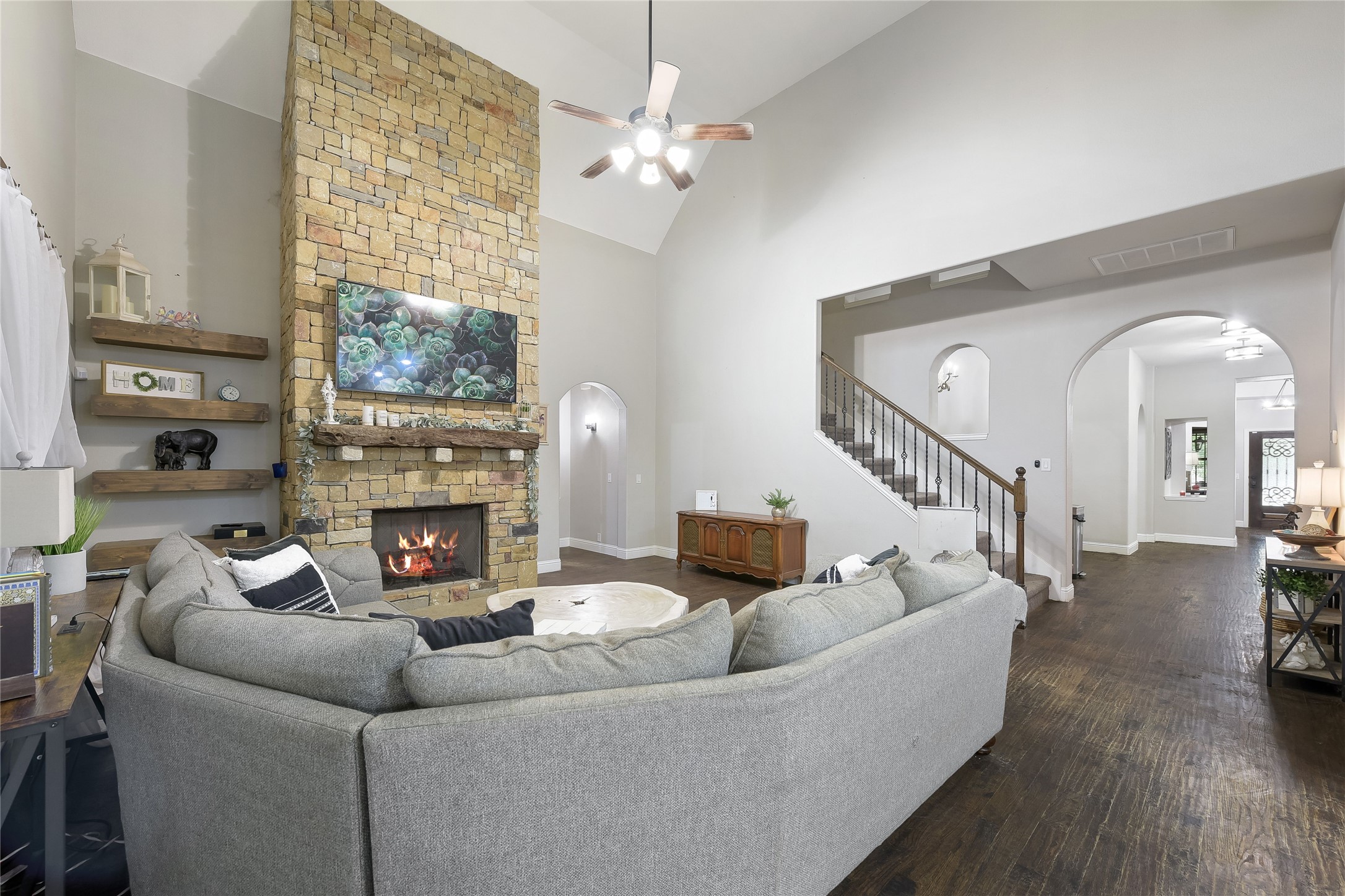 Burleson, Texas, 76028, United States, 4 Bedrooms Bedrooms, ,4 BathroomsBathrooms,Residential,For Sale,1874251