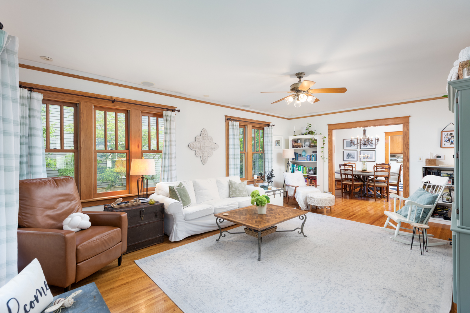 Naperville, Illinois, 60540, United States, 4 Bedrooms Bedrooms, ,4 BathroomsBathrooms,Residential,For Sale,1926208