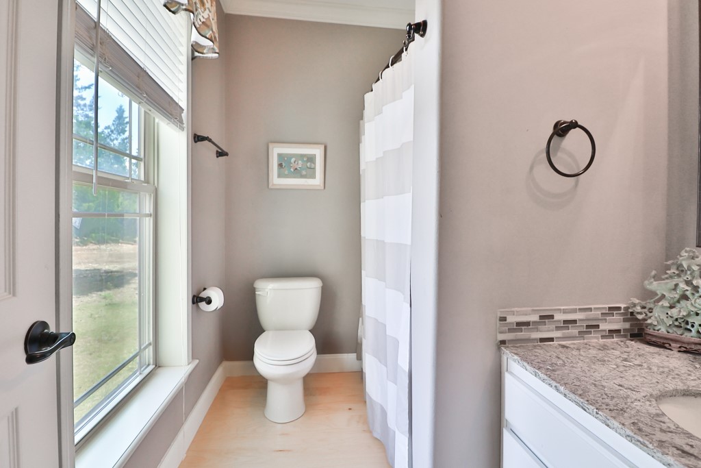 Lexington, Texas, 78947, United States, 4 Bedrooms Bedrooms, ,3 BathroomsBathrooms,Residential,For Sale,2002200