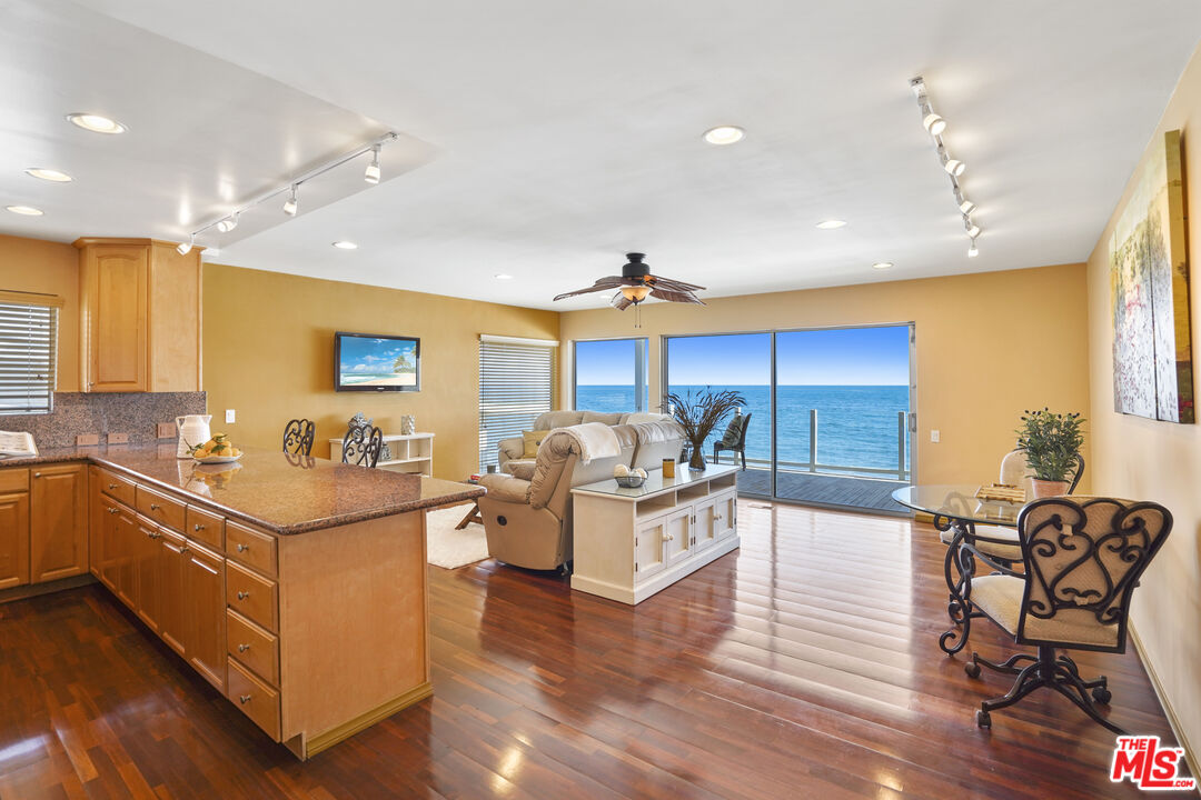 Malibu, California, 90265, United States, 2 Bedrooms Bedrooms, ,2 BathroomsBathrooms,Residential,For Sale,1865571