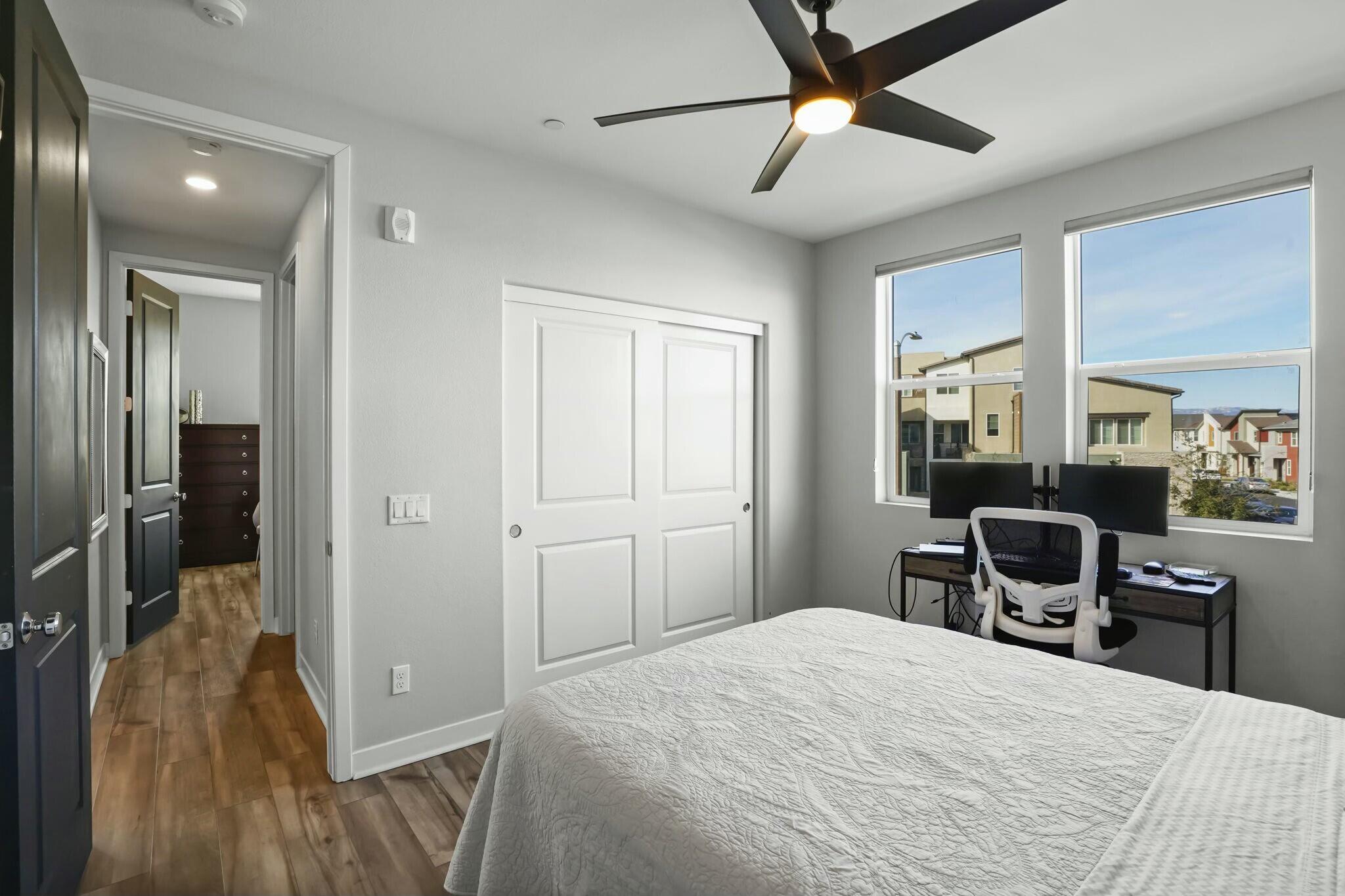 Valencia, California, 91381, United States, 3 Bedrooms Bedrooms, ,2 BathroomsBathrooms,Residential,For Sale,1921906