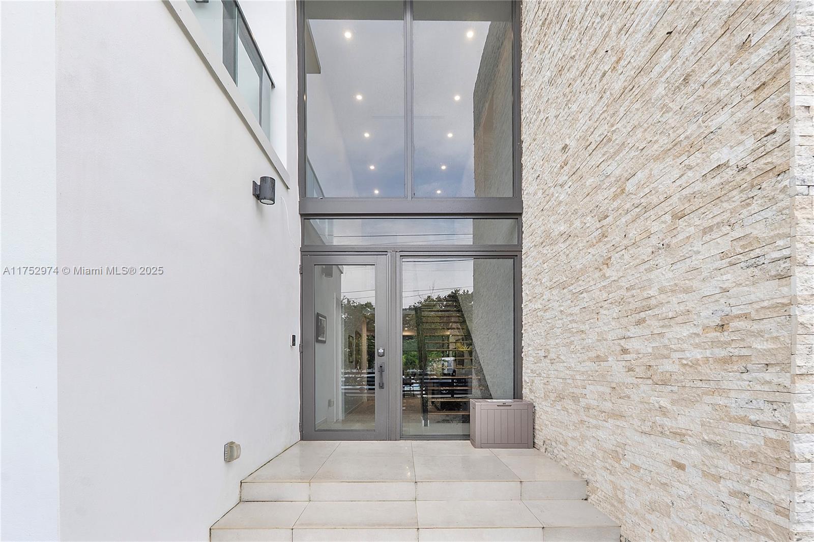 Miami, Florida, 33133, United States, 5 Bedrooms Bedrooms, ,5 BathroomsBathrooms,Residential,For Sale,1739354