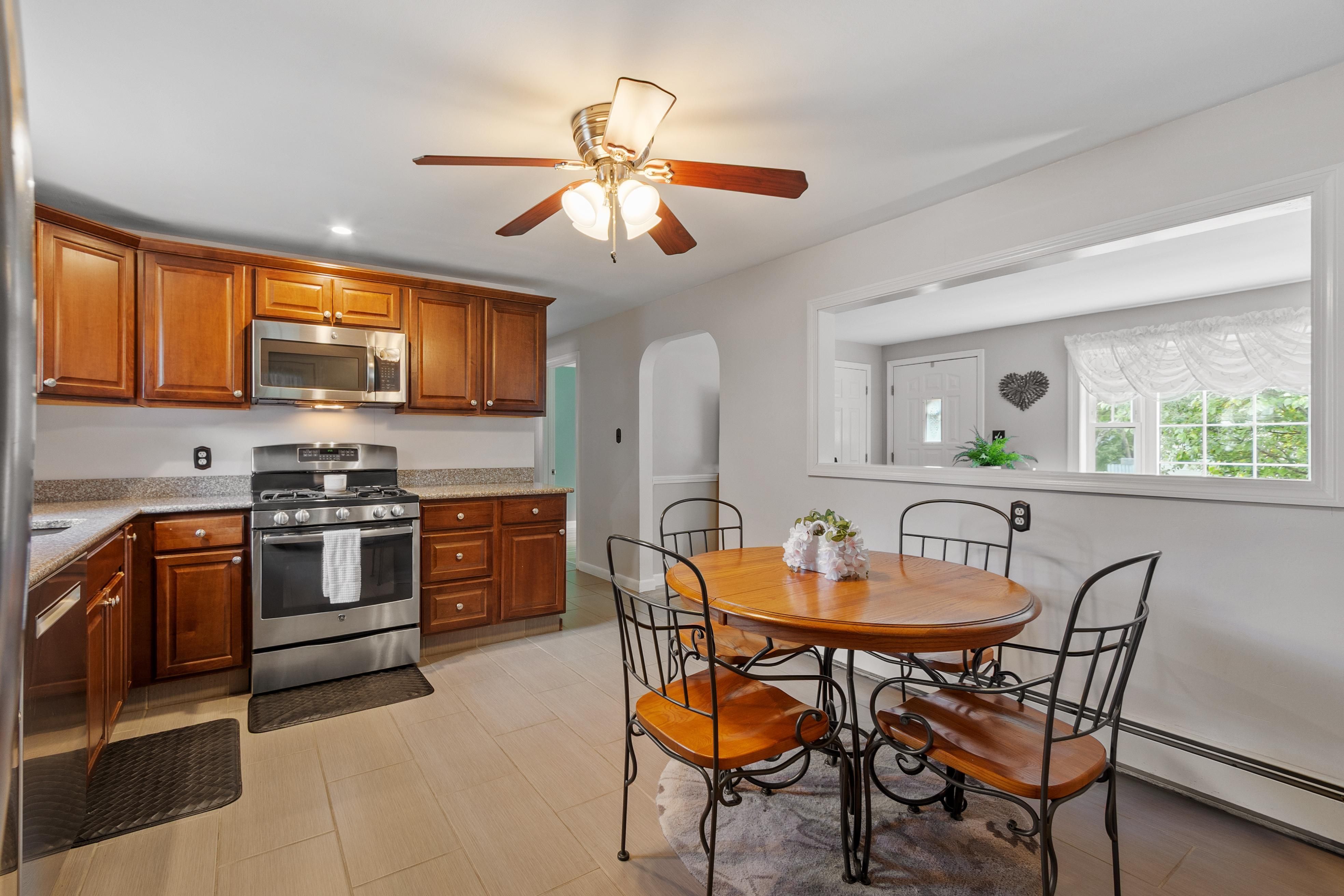  27 Sunset Road, Dracut, MA 01826 - 物件實景