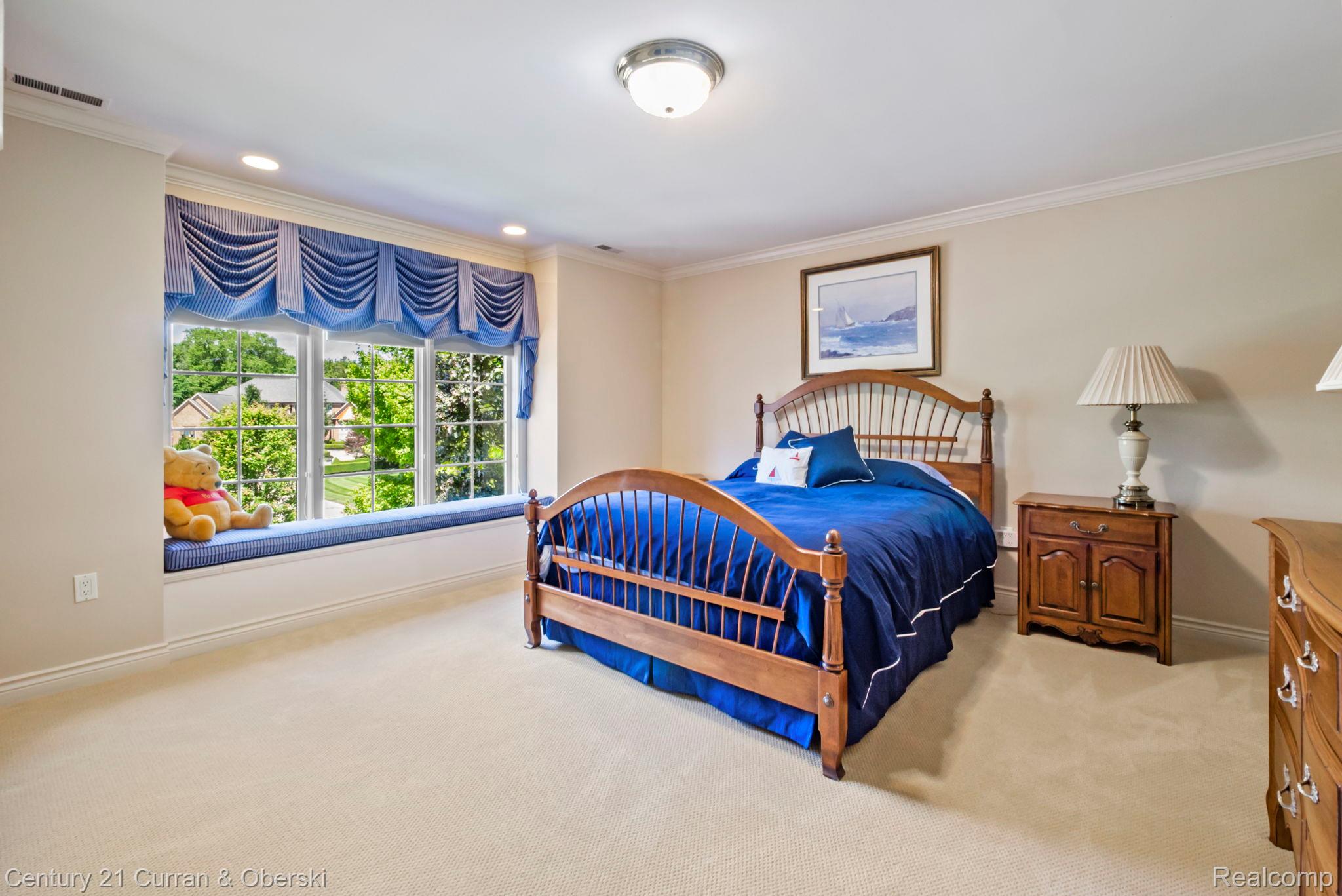 Northville, Michigan, 48168, United States, 5 Bedrooms Bedrooms, ,6 BathroomsBathrooms,Residential,For Sale,2023704