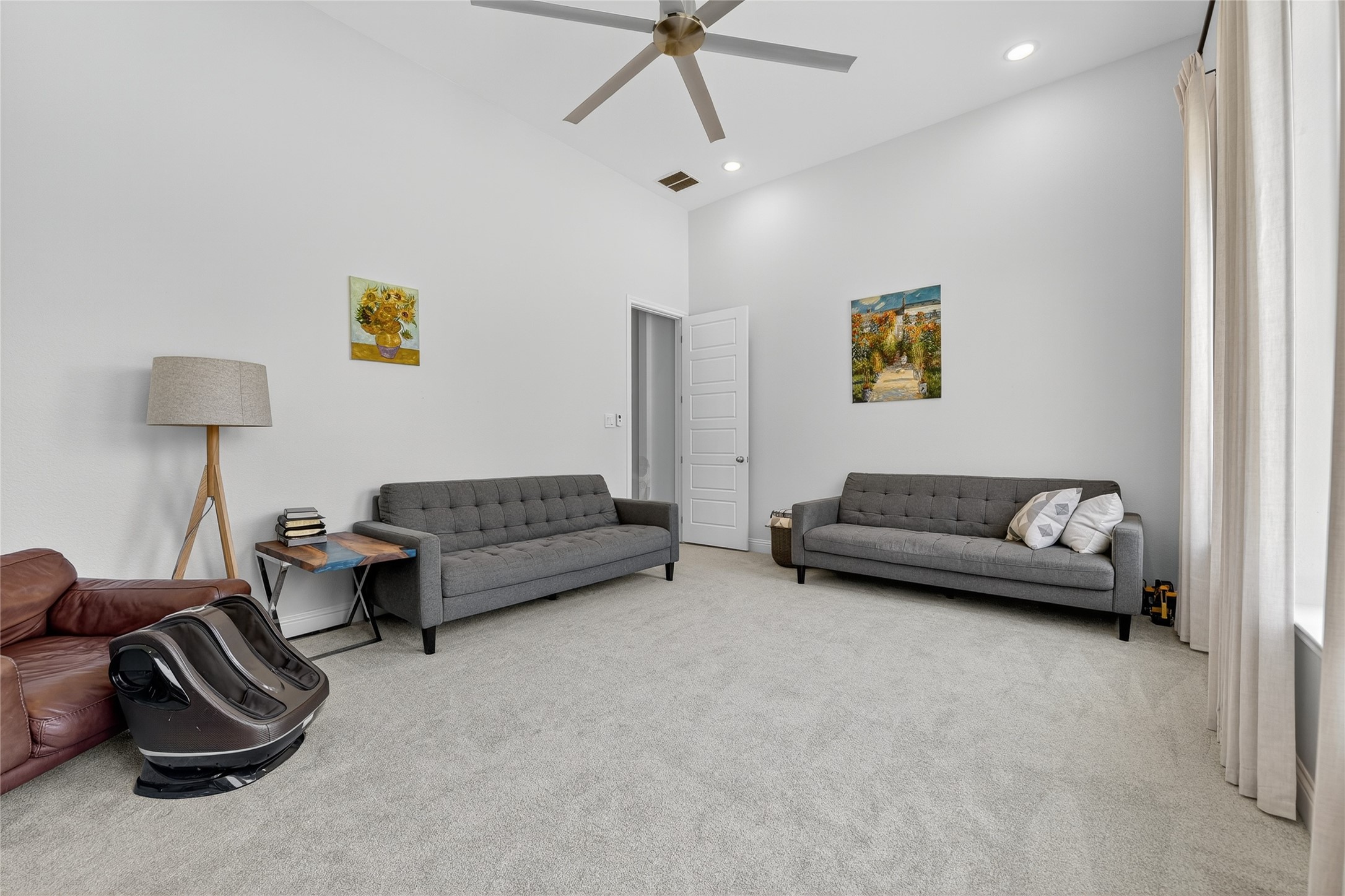 Springtown, Texas, 76082, United States, 4 Bedrooms Bedrooms, ,3 BathroomsBathrooms,Residential,For Sale,1966278