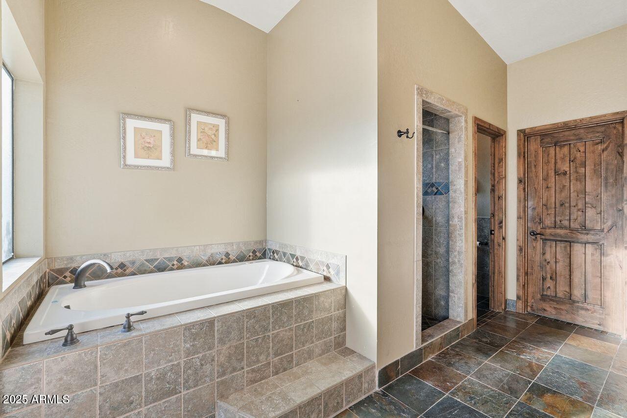 Fountain Hills, Arizona, 85268, United States, 5 Bedrooms Bedrooms, ,5 BathroomsBathrooms,Residential,For Sale,1998459