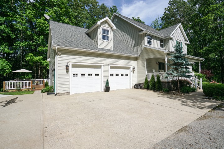 Horner, West Virginia, 26732, United States, 4 Bedrooms Bedrooms, ,4 BathroomsBathrooms,Residential,For Sale,1955004