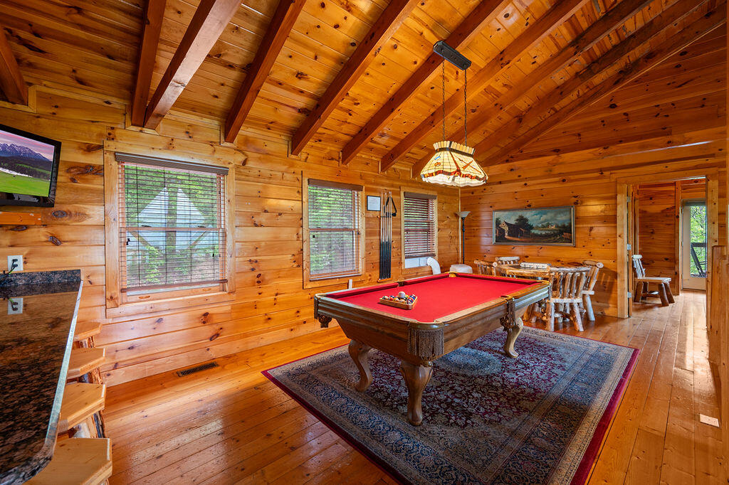 Gatlinburg, Tennessee, 37738, United States, 5 Bedrooms Bedrooms, ,6 BathroomsBathrooms,Residential,For Sale,1981295