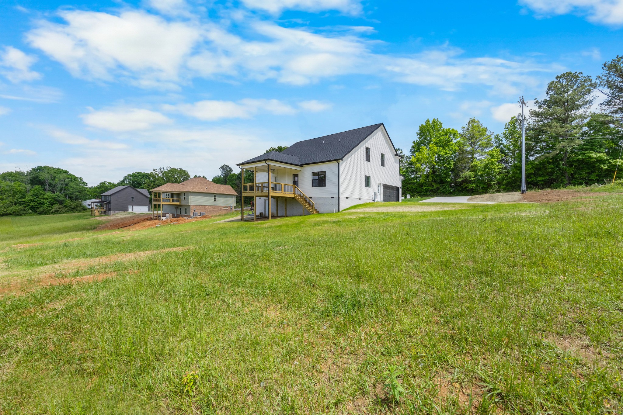 Clarksville, Tennessee, 37040, United States, 4 Bedrooms Bedrooms, ,3 BathroomsBathrooms,Residential,For Sale,1909364