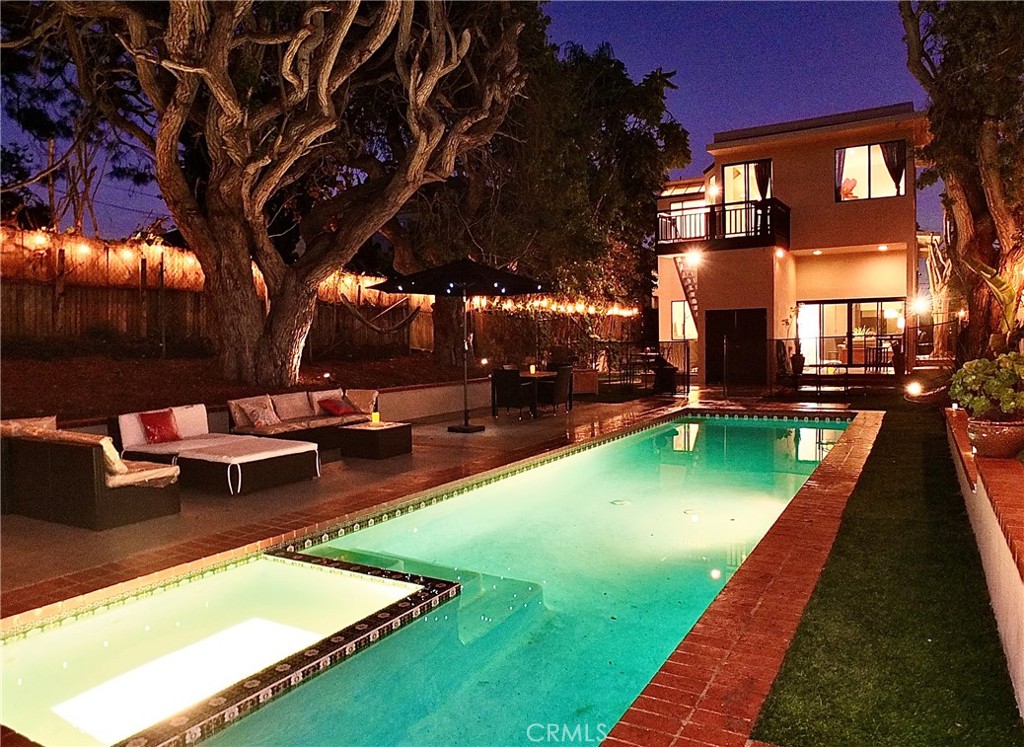 Manhattan Beach, California, 90266, United States, 5 Bedrooms Bedrooms, ,4 BathroomsBathrooms,Residential,For Sale,1993331