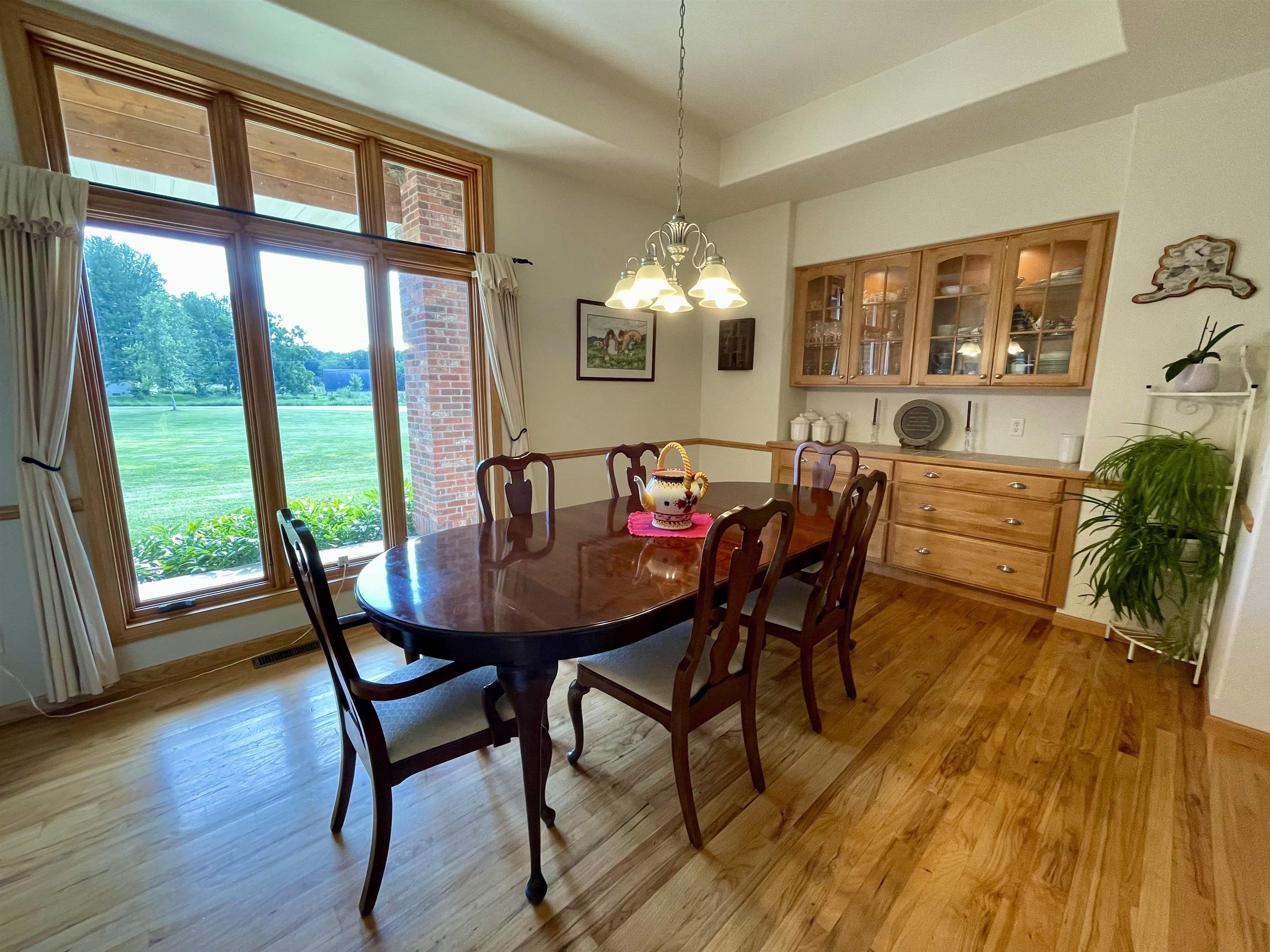 Janesville, Wisconsin, 53545, United States, 5 Bedrooms Bedrooms, ,4 BathroomsBathrooms,Residential,For Sale,1921861