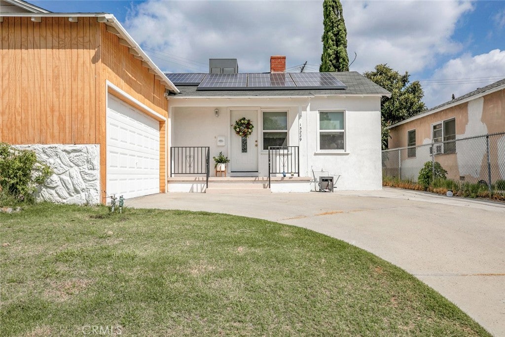 Van Nuys, California, 91402, United States, 3 Bedrooms Bedrooms, ,1 BathroomBathrooms,Residential,For Sale,1949812