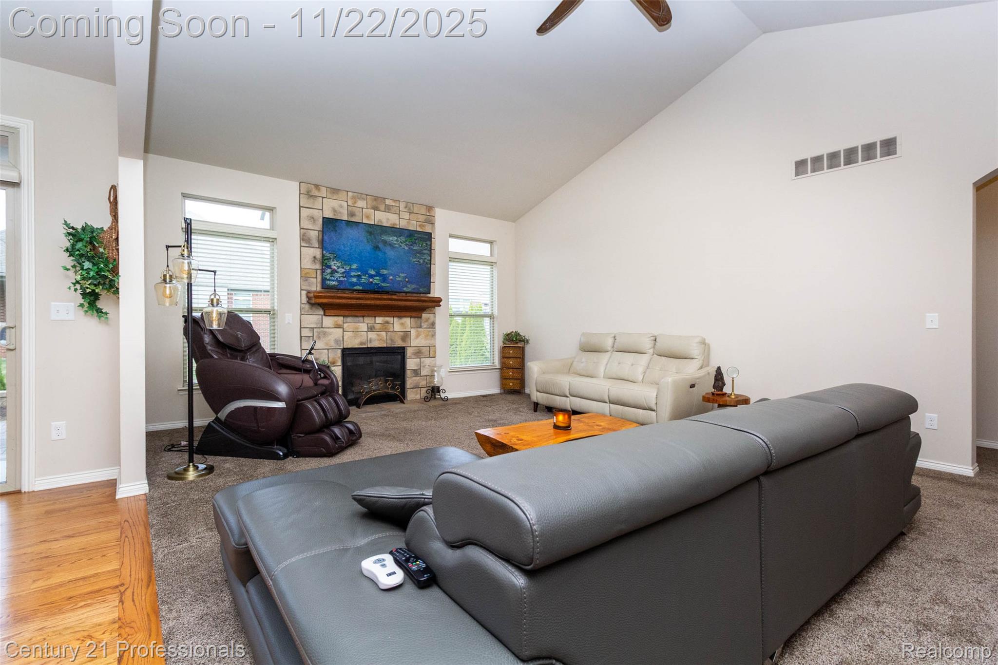 ClintonTownship, Michigan, 48038, United States, 3 Bedrooms Bedrooms, ,4 BathroomsBathrooms,Residential,For Sale,1994254