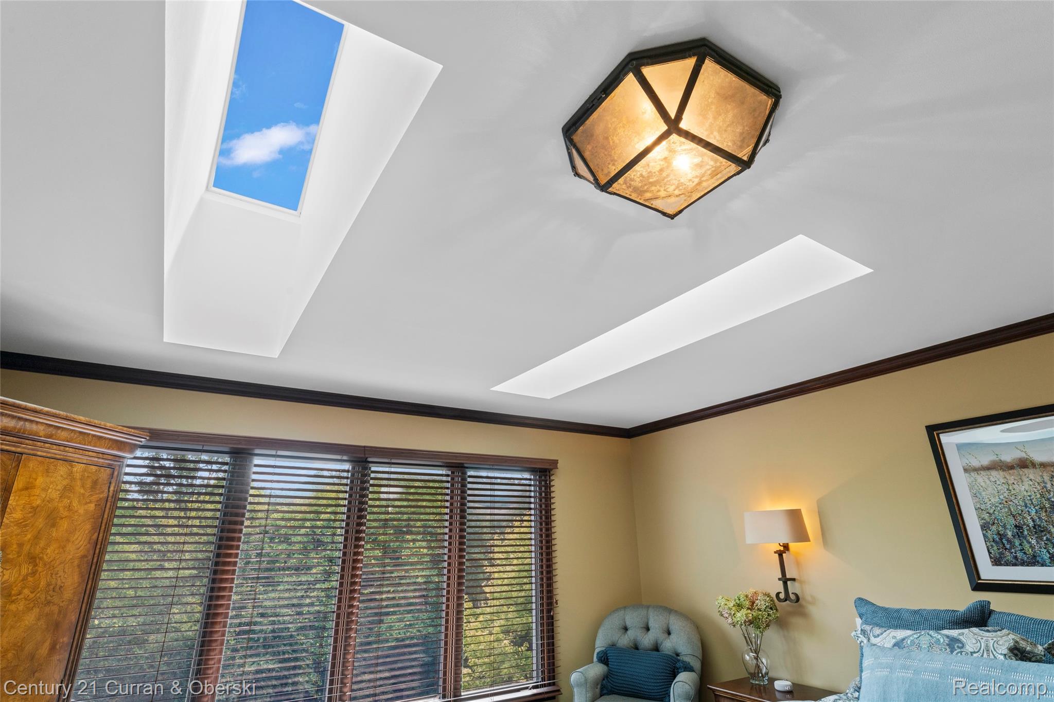 Commerce Charter Township, Michigan, 48382, United States, 4 Bedrooms Bedrooms, ,5 BathroomsBathrooms,Residential,For Sale,1974674