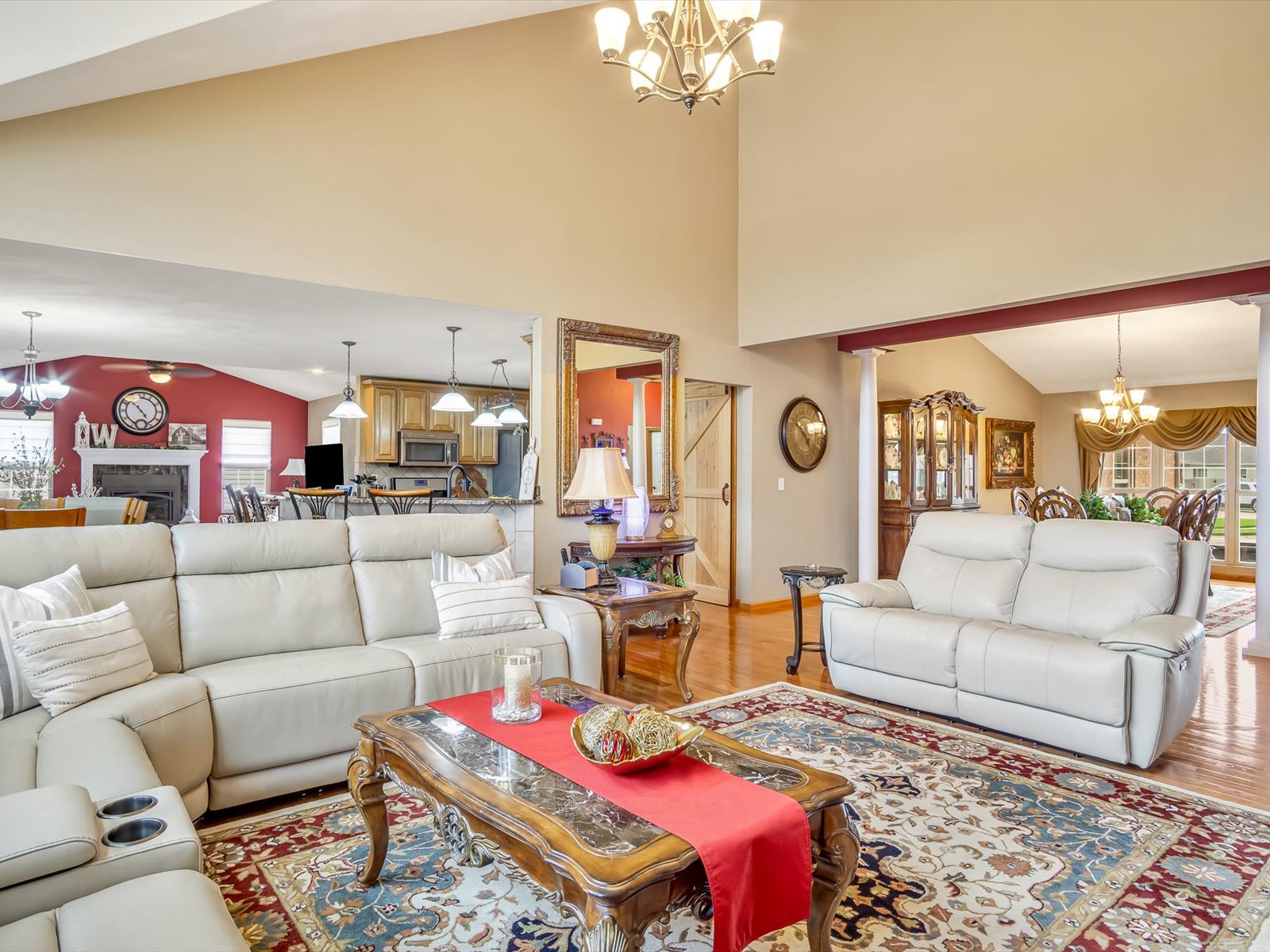 Swansea, Illinois, 62226, United States, 4 Bedrooms Bedrooms, ,4 BathroomsBathrooms,Residential,For Sale,1863975