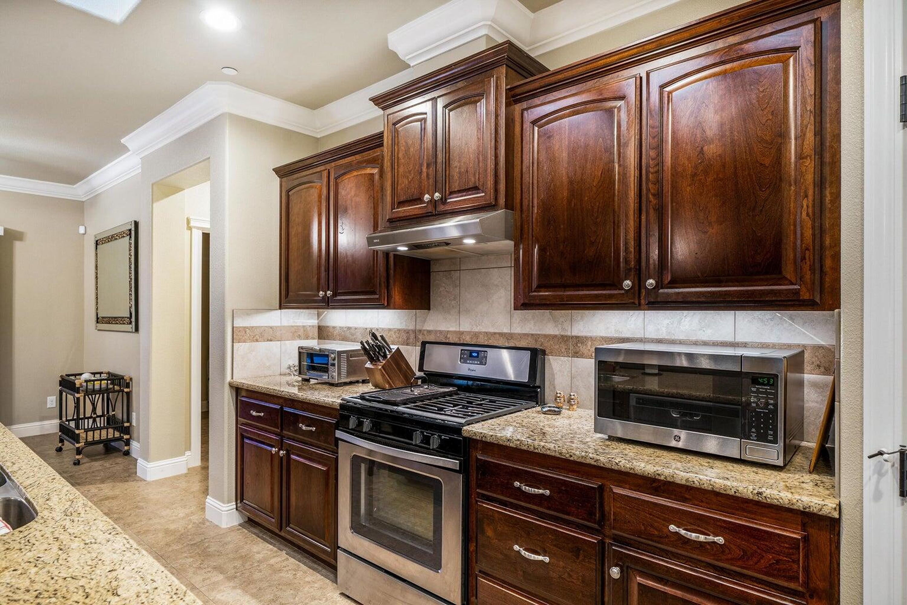  Beautiful Home In Highland Park Subdivision of Redding - 物件實景