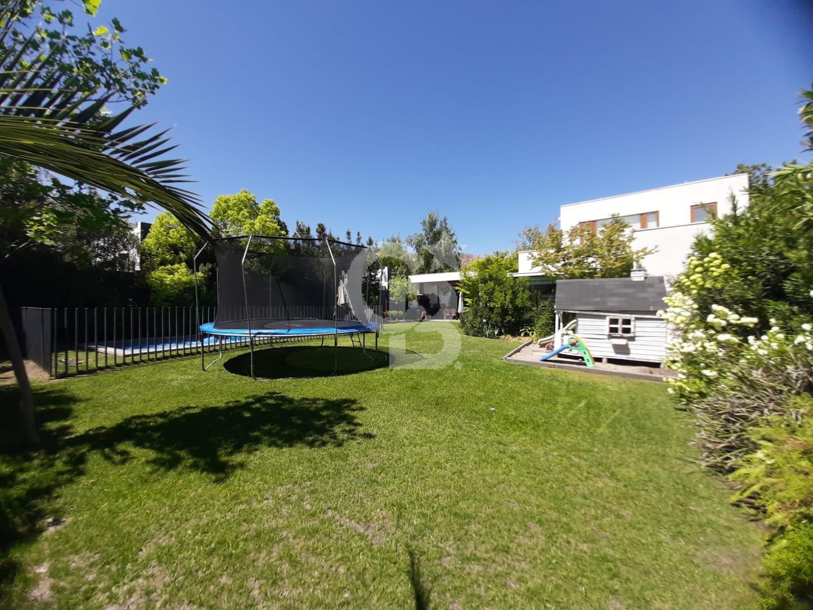 Colina, Chile, 4 Bedrooms Bedrooms, ,4 BathroomsBathrooms,Residential,For Sale,1967973