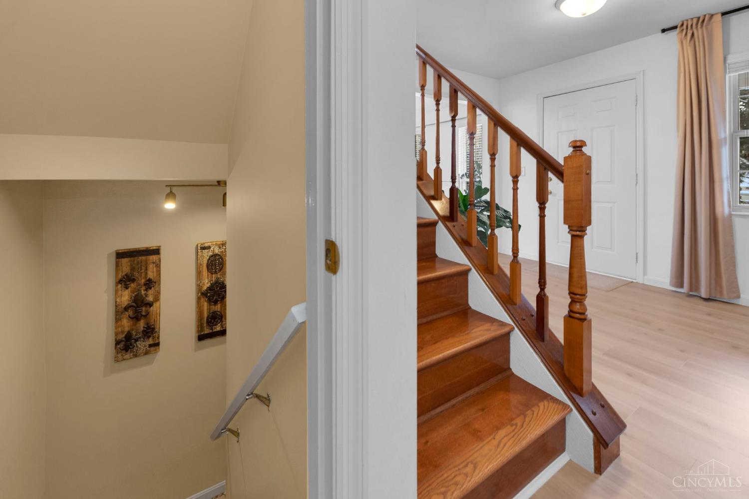 Loveland, Ohio, 45140, United States, 4 Bedrooms Bedrooms, ,3 BathroomsBathrooms,Residential,For Sale,1992143