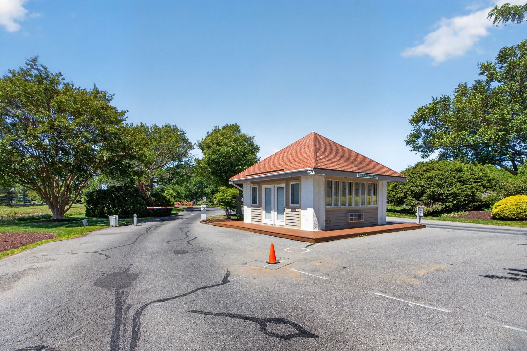  18609 Broadfield Drive - 物件實景