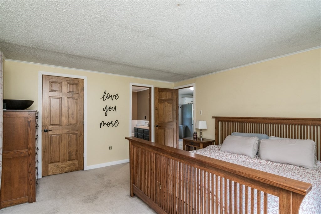 Montague, Massachusetts, 01376, United States, 5 Bedrooms Bedrooms, ,3 BathroomsBathrooms,Residential,For Sale,1901408