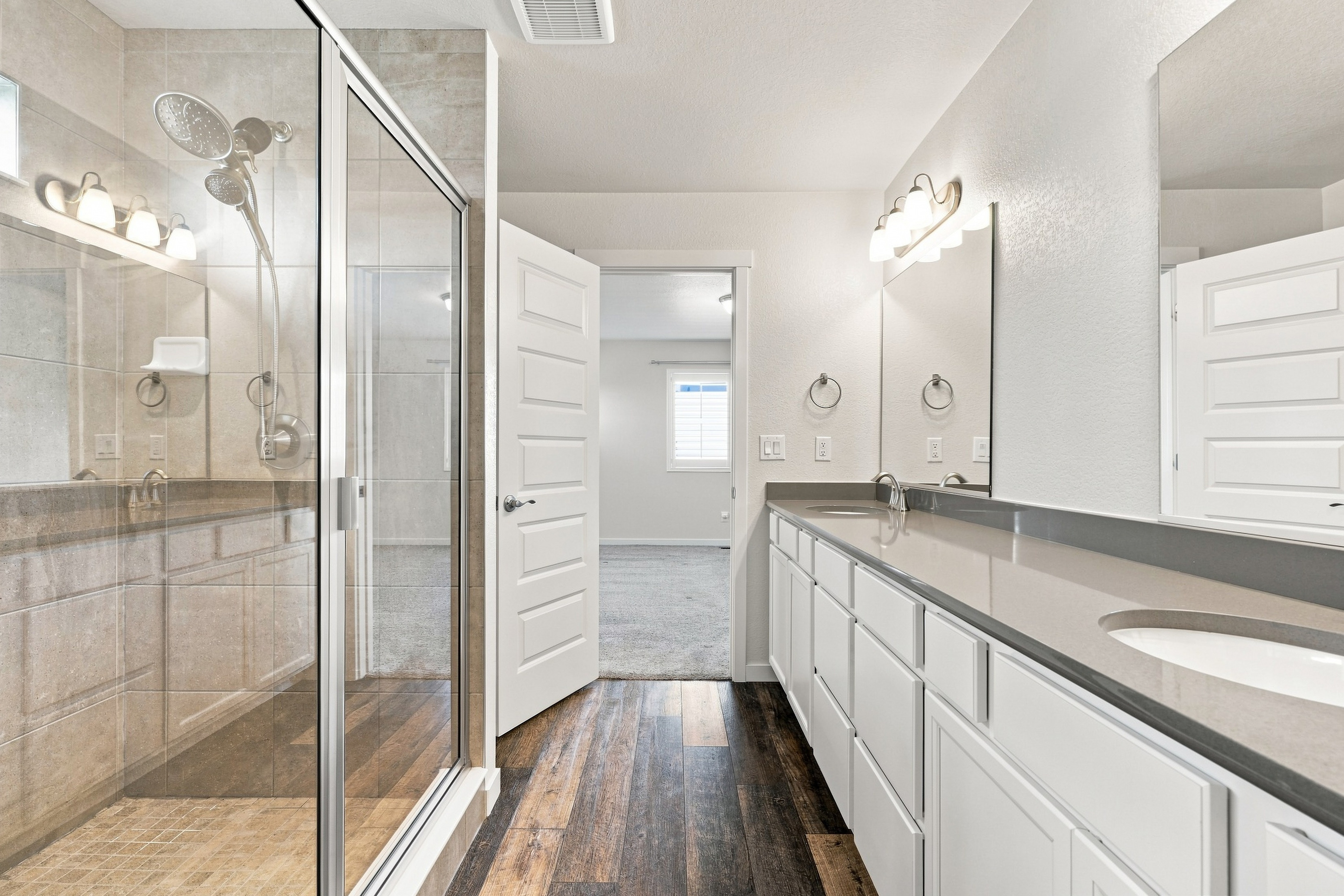 Modern Comfort Meets Everyday Function at 1123 Ibex Drive - 物件實景
