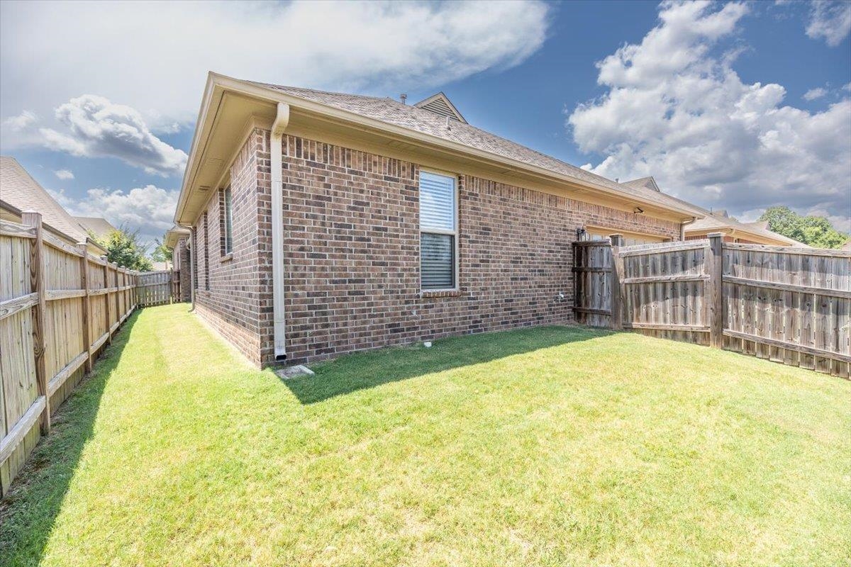 Collierville, Tennessee, 38017, United States, 4 Bedrooms Bedrooms, ,3 BathroomsBathrooms,Residential,For Sale,1907288