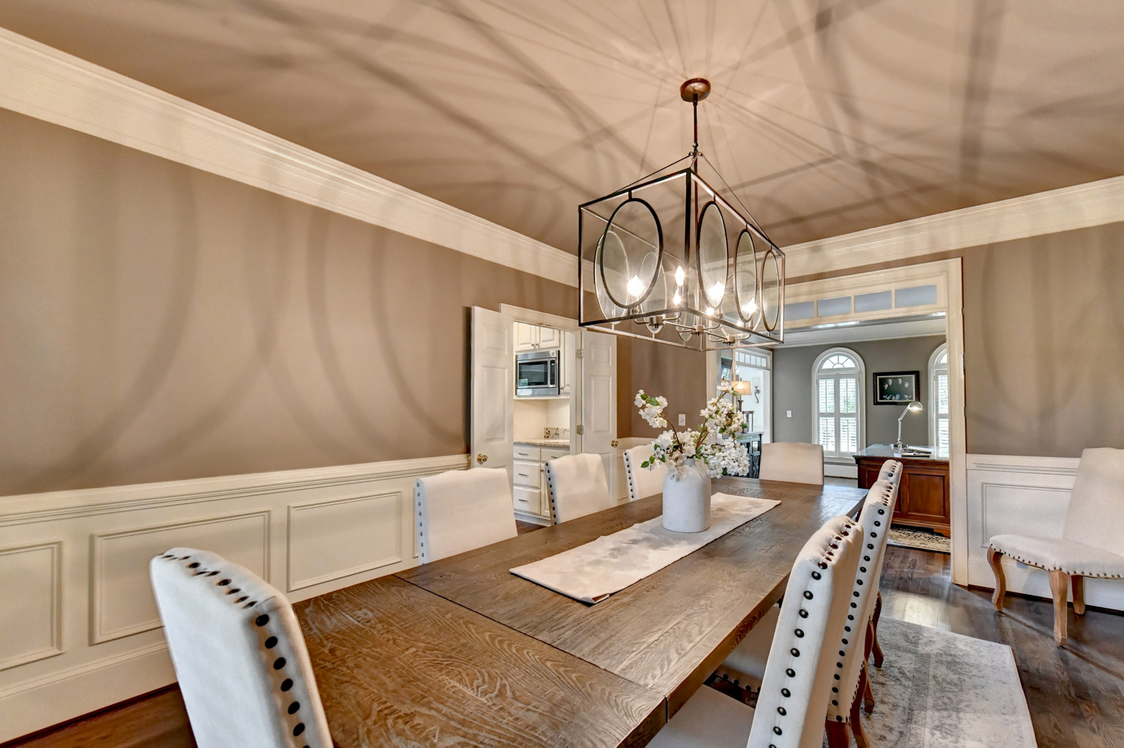  Stunning, Fully Renovated Glen Abbey Home Nestled in the Heart of Alpharetta - 物件實景