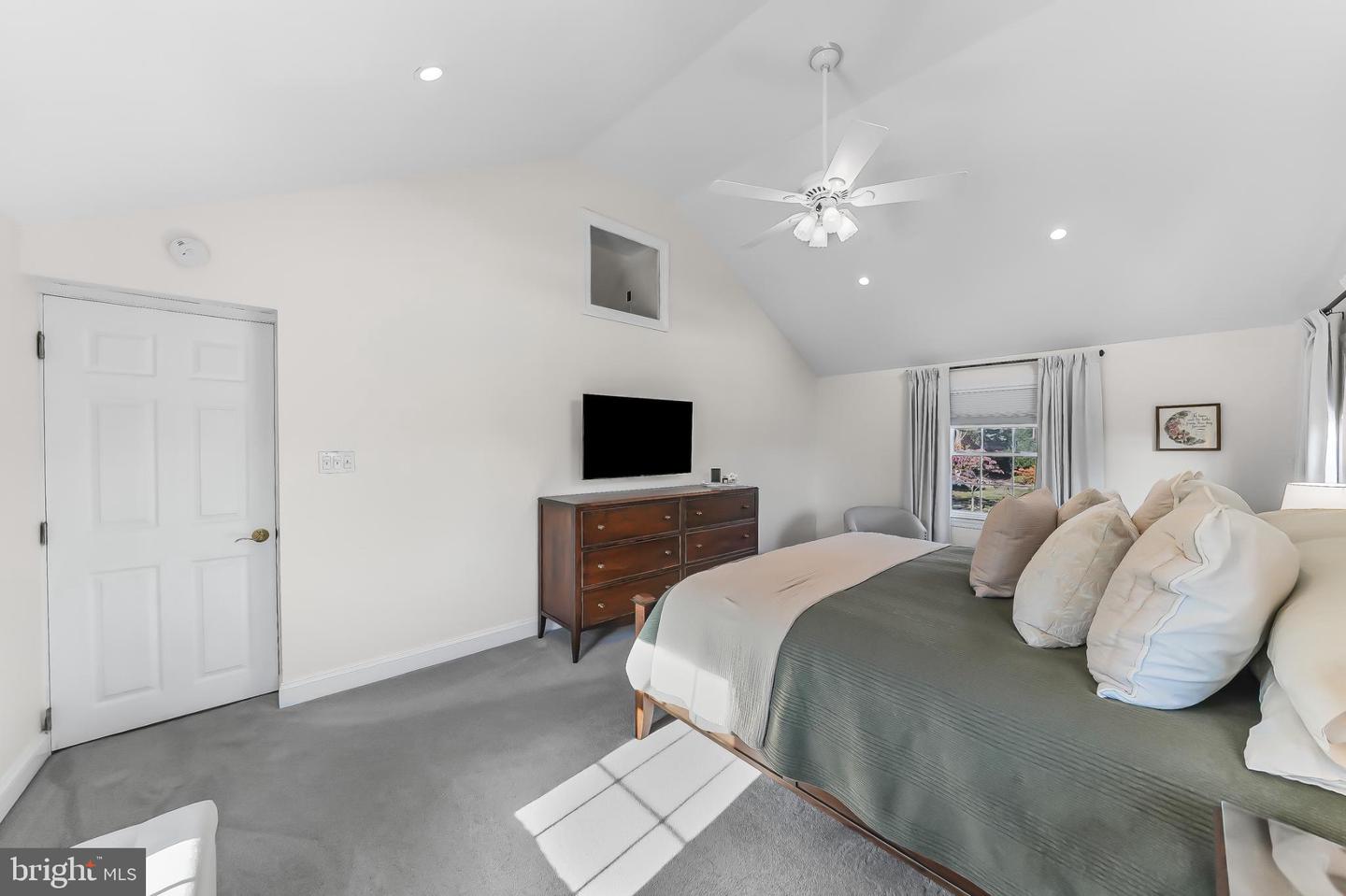 Springfield, Pennsylvania, 19064, United States, 4 Bedrooms Bedrooms, ,2 BathroomsBathrooms,Residential,For Sale,1972496