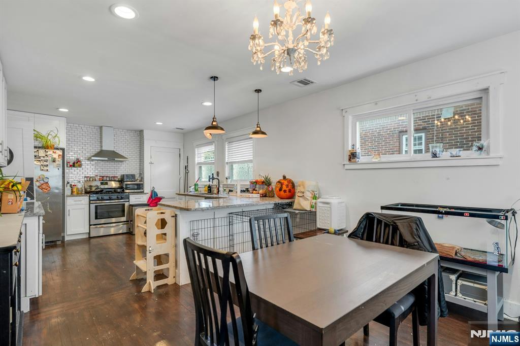 Hasbrouck Heights, New Jersey, 07604, United States, 3 Bedrooms Bedrooms, ,2 BathroomsBathrooms,Residential,For Sale,1989052