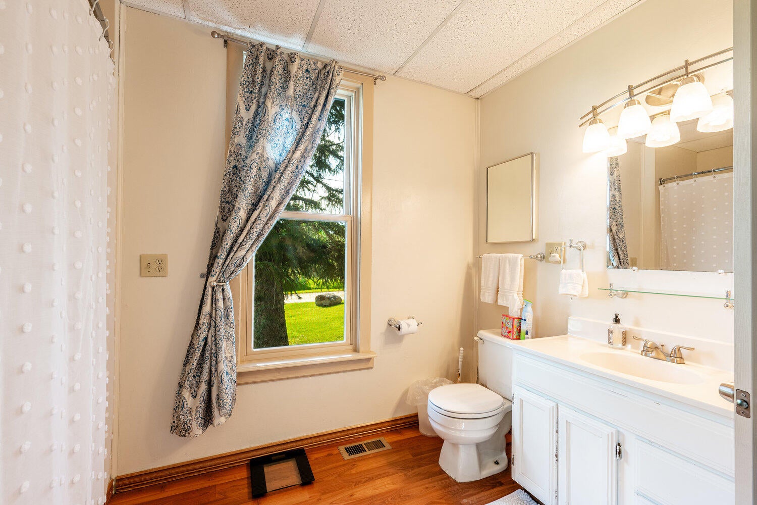 Big Horn, Wyoming, 82833, United States, 3 Bedrooms Bedrooms, ,4 BathroomsBathrooms,Residential,For Sale,2011301